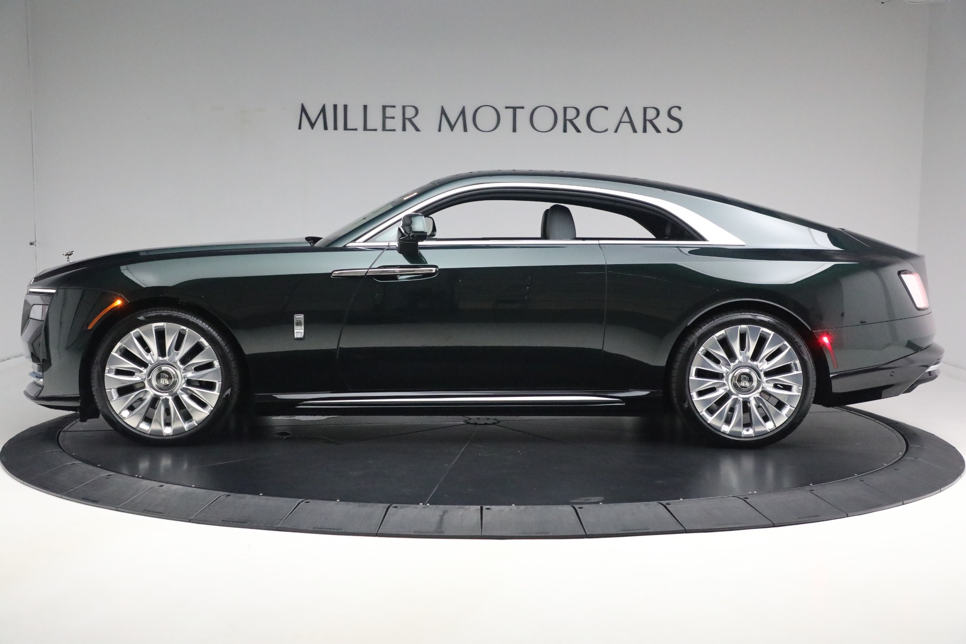 New-2024-Rolls-Royce-Spectre