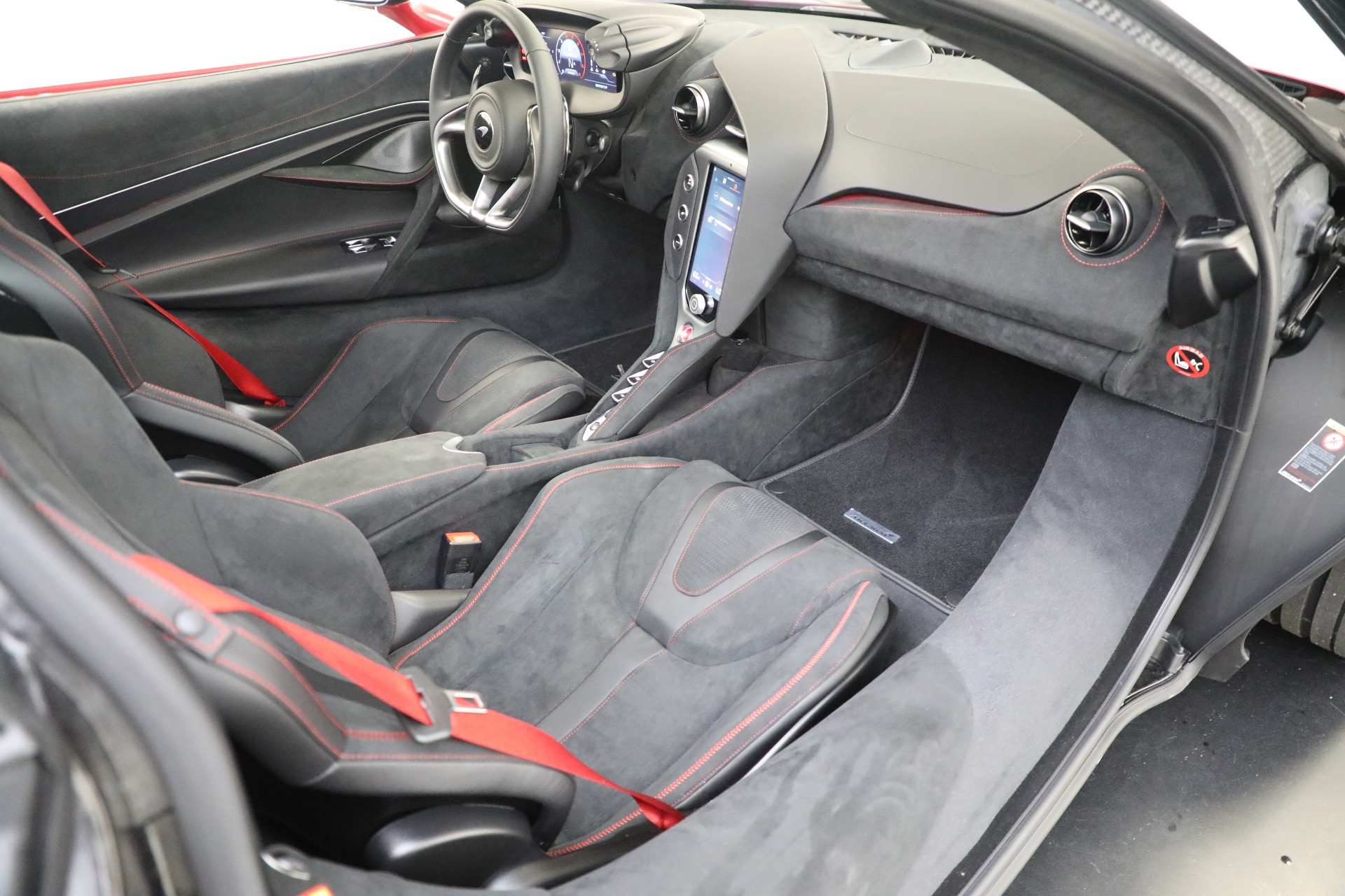 New-2024-McLaren-750S-Performance