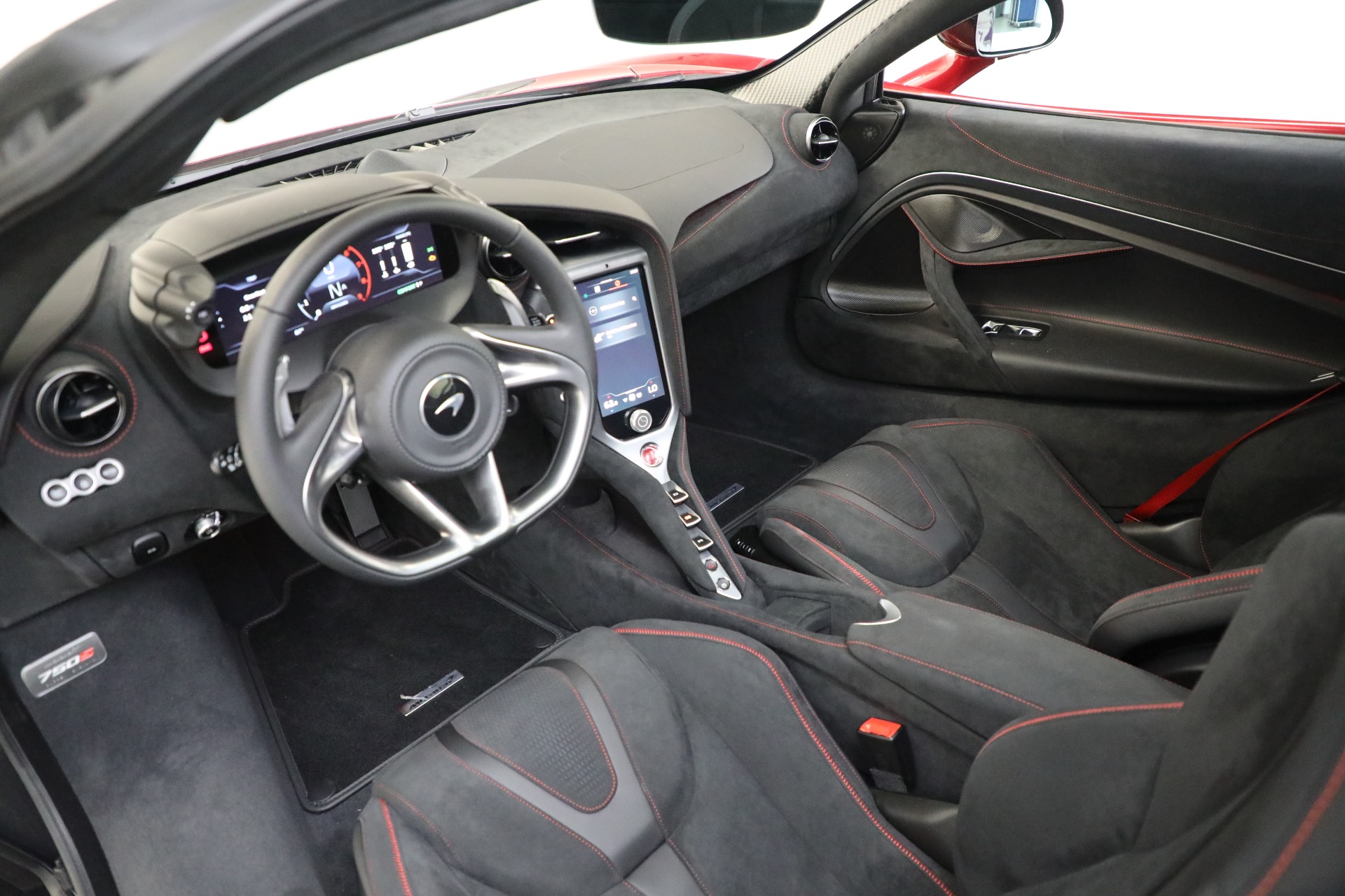 New-2024-McLaren-750S-Performance