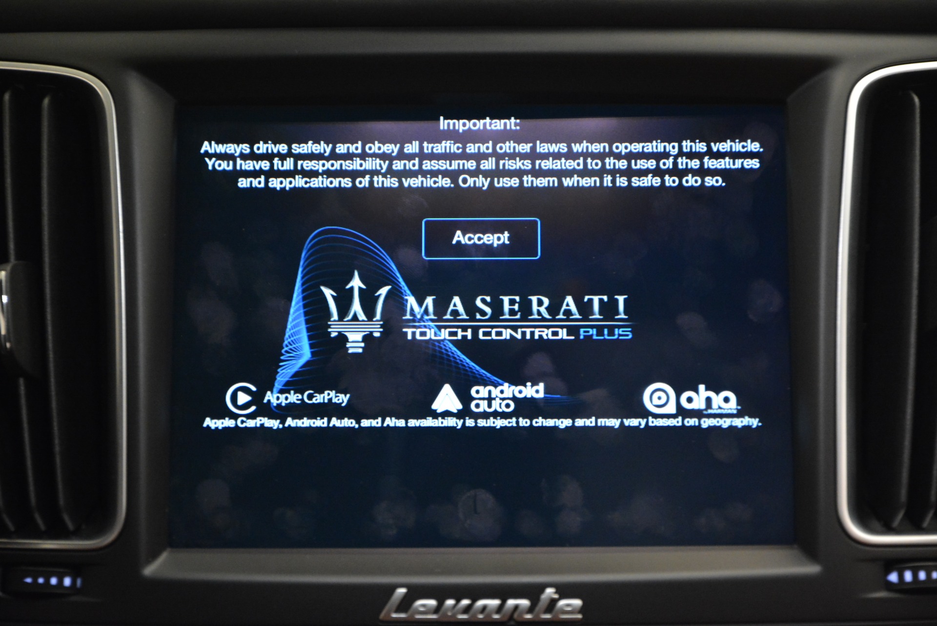 New-2017-Maserati-Levante-S