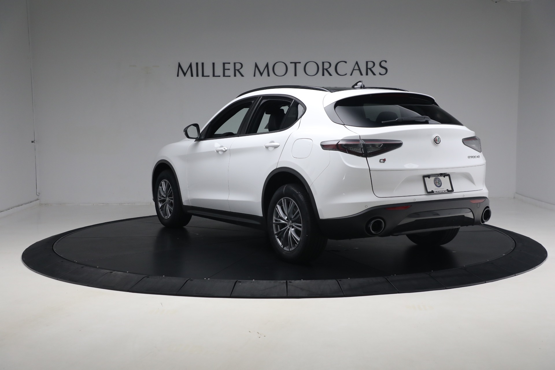 New-2024-Alfa-Romeo-Stelvio-Sprint