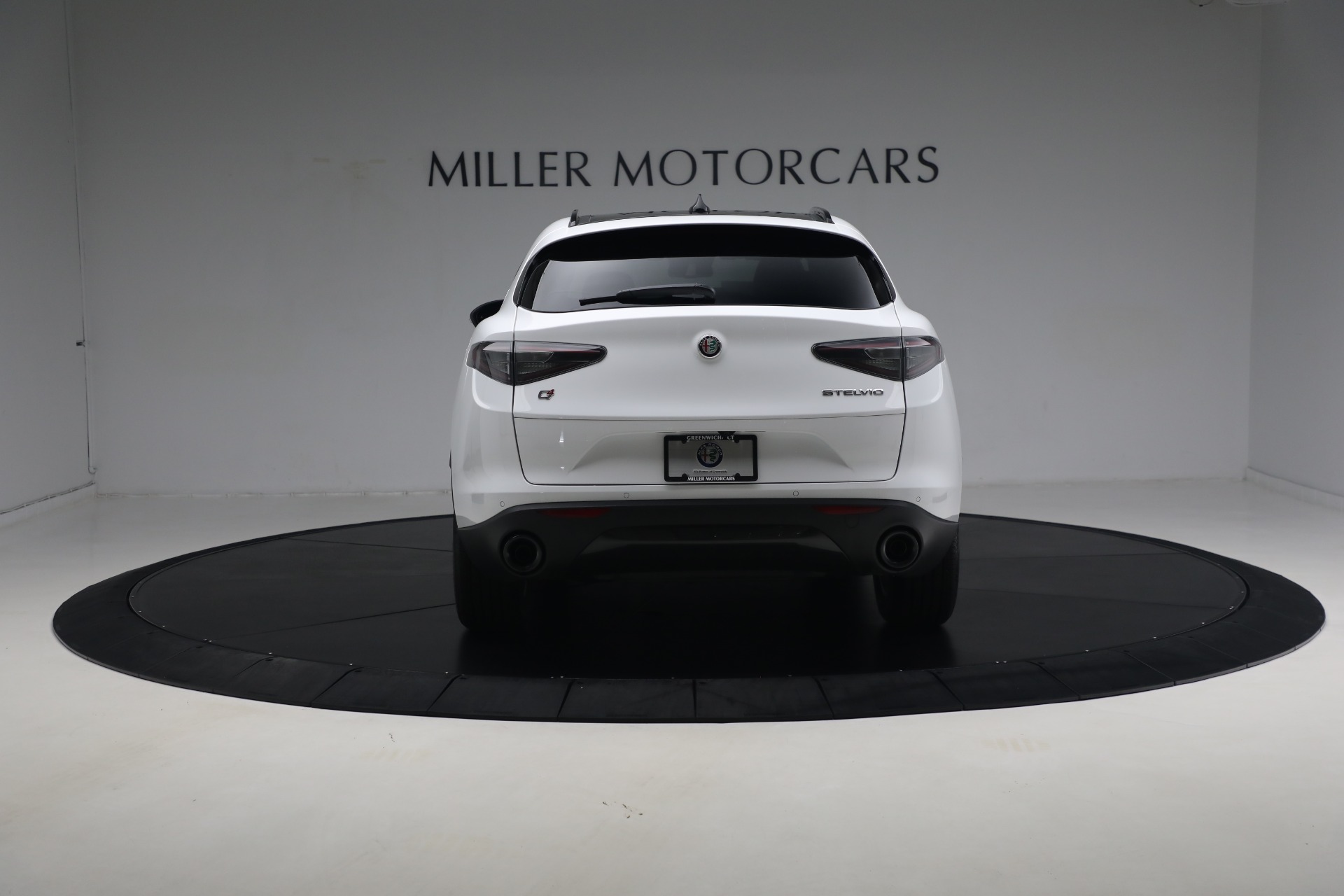 New-2024-Alfa-Romeo-Stelvio-Sprint