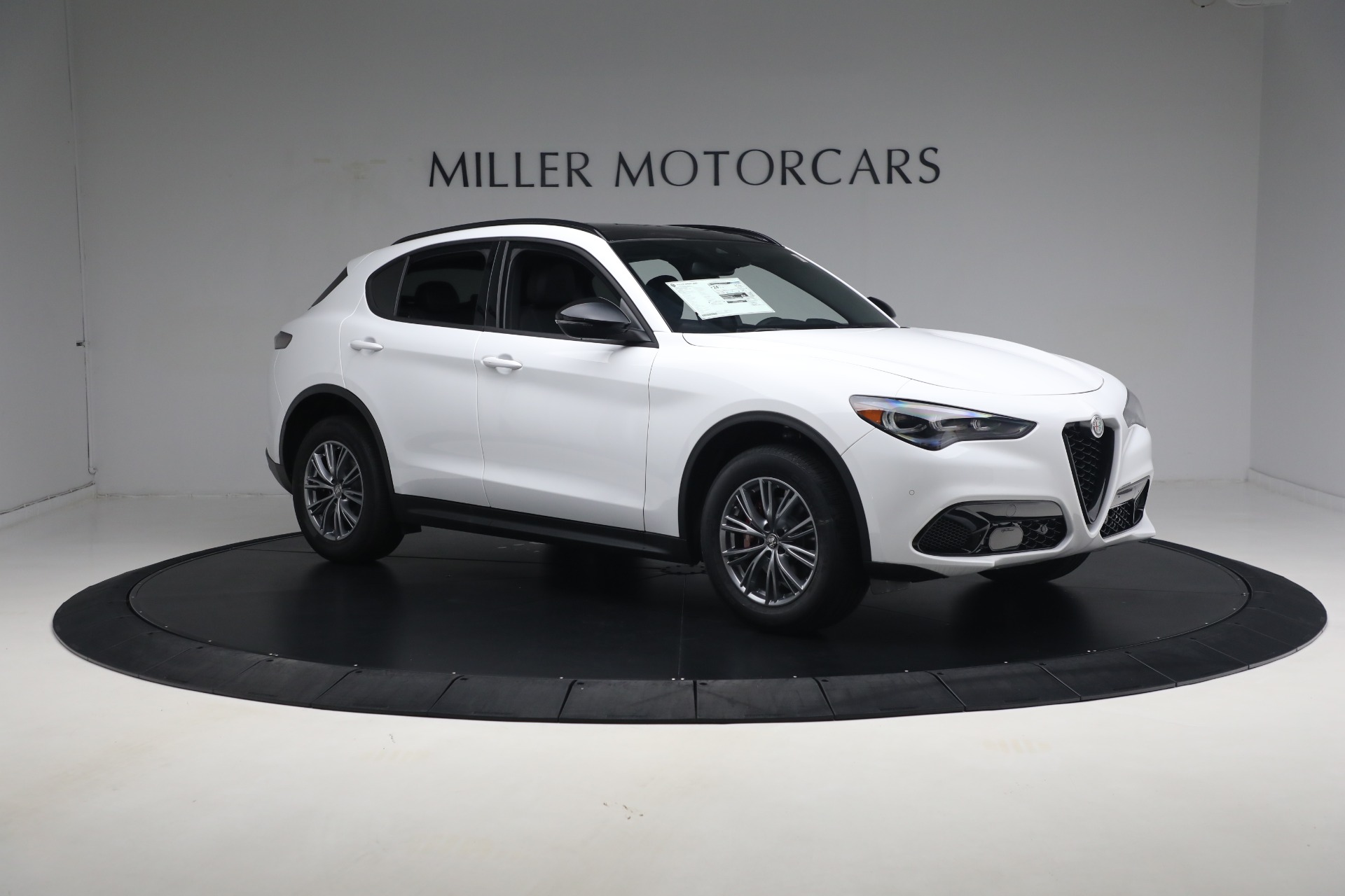 New-2024-Alfa-Romeo-Stelvio-Sprint