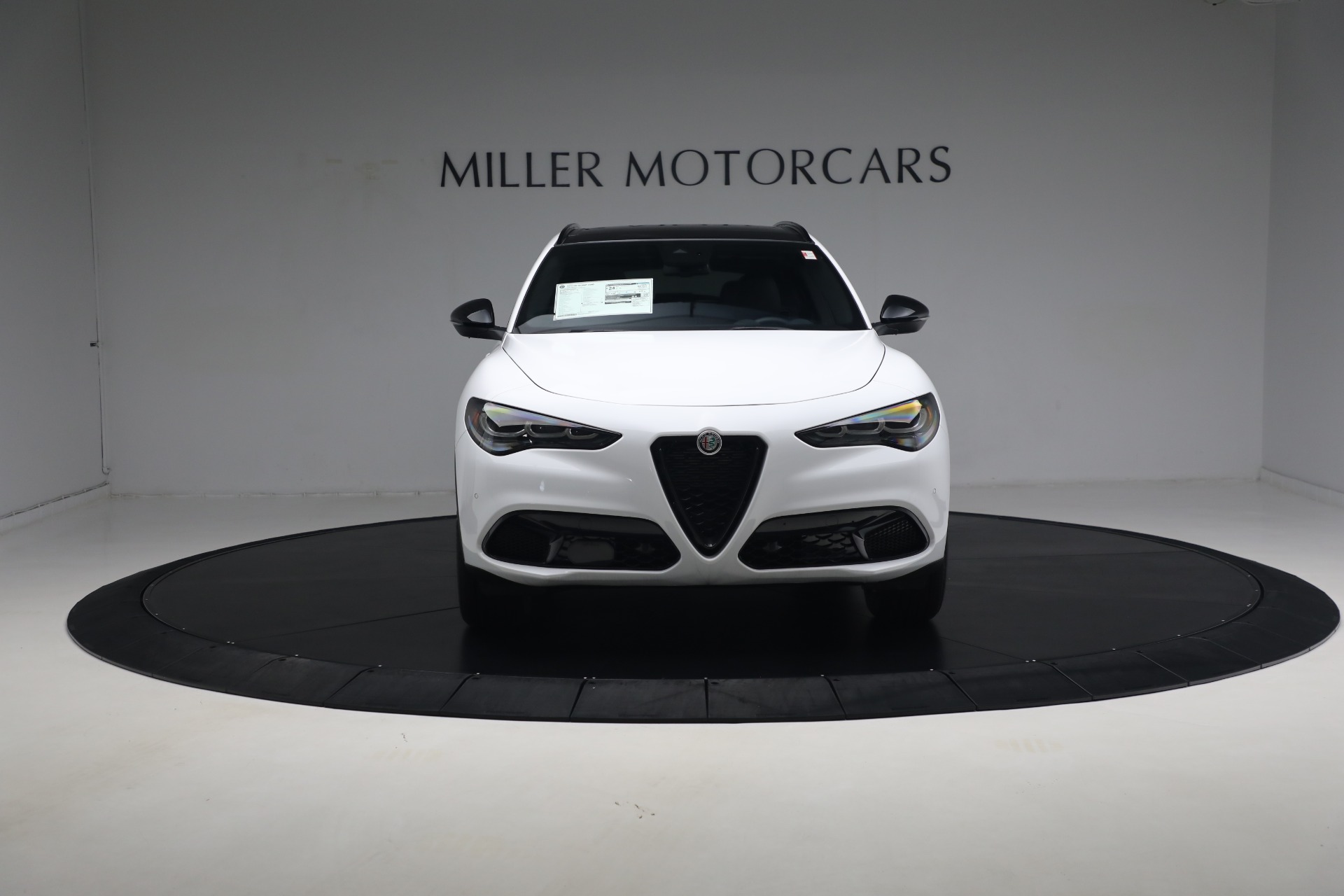 New-2024-Alfa-Romeo-Stelvio-Sprint