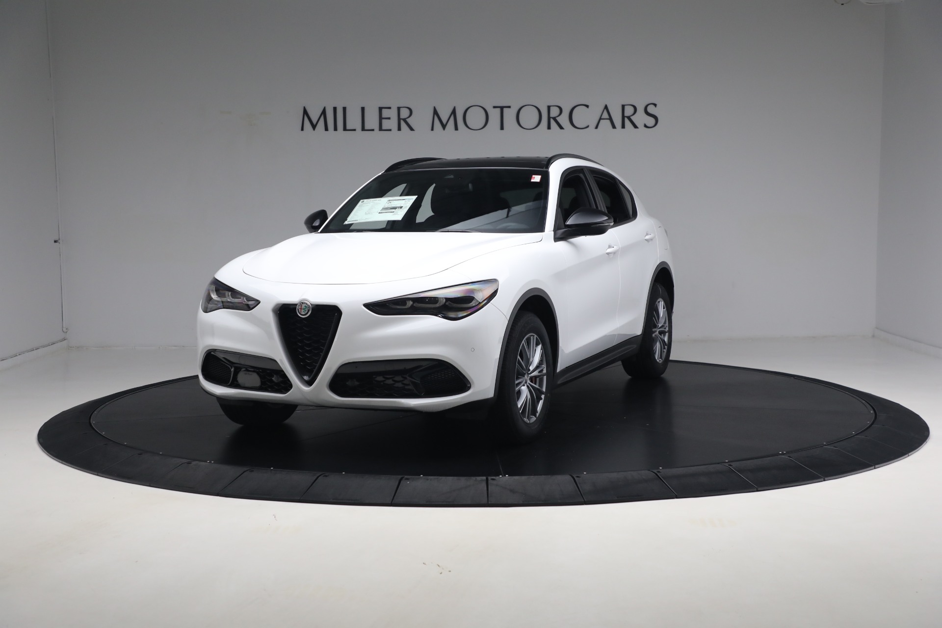 New-2024-Alfa-Romeo-Stelvio-Sprint