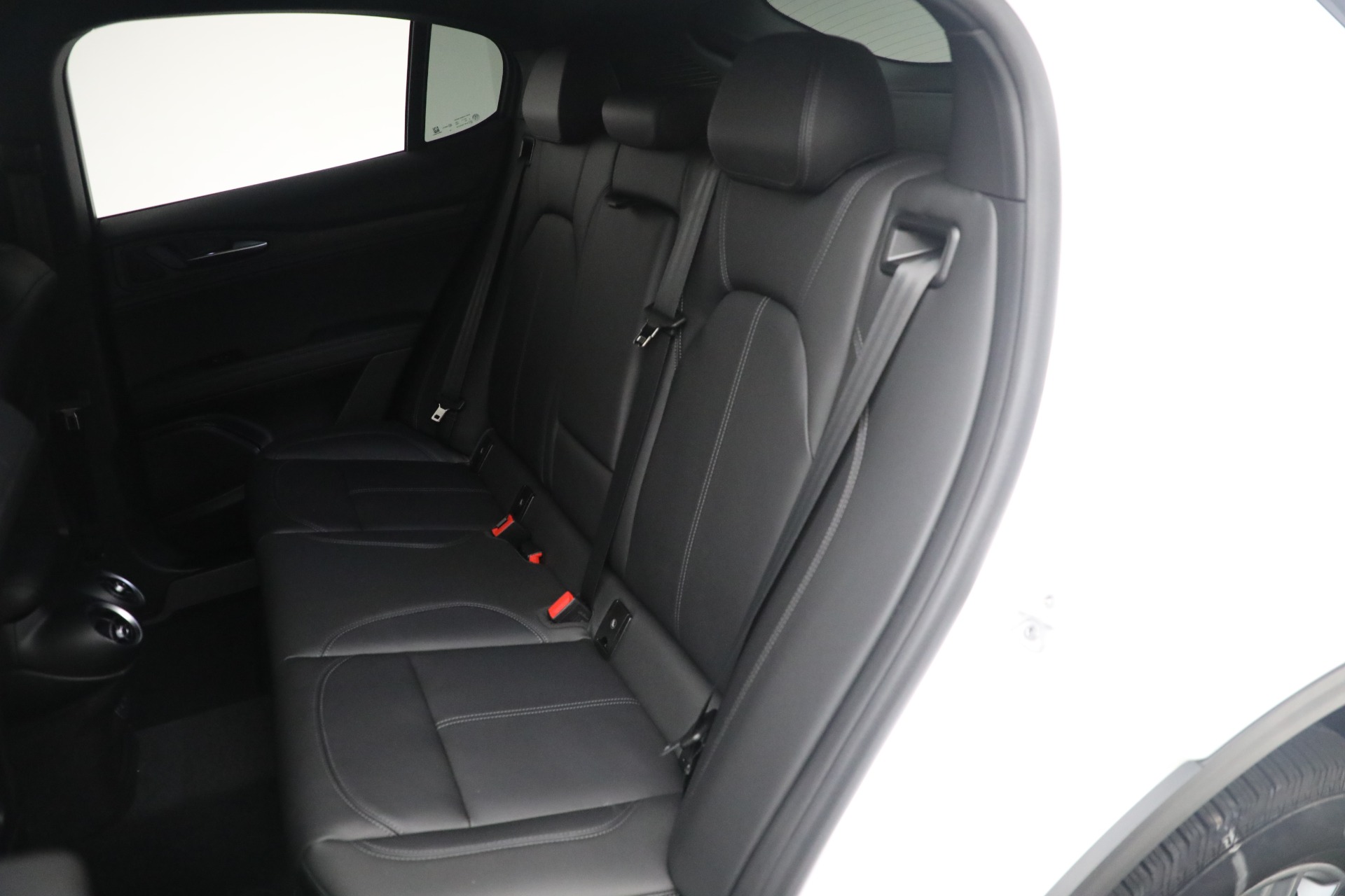 New-2024-Alfa-Romeo-Stelvio-Sprint