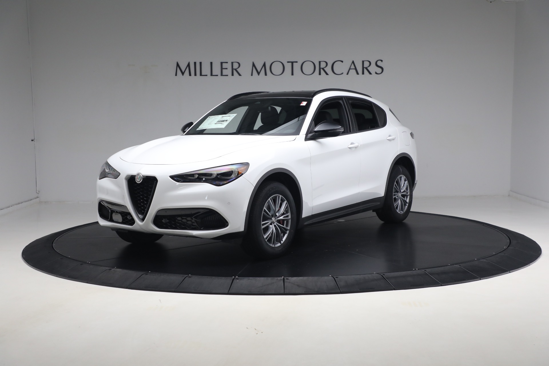 New-2024-Alfa-Romeo-Stelvio-Sprint