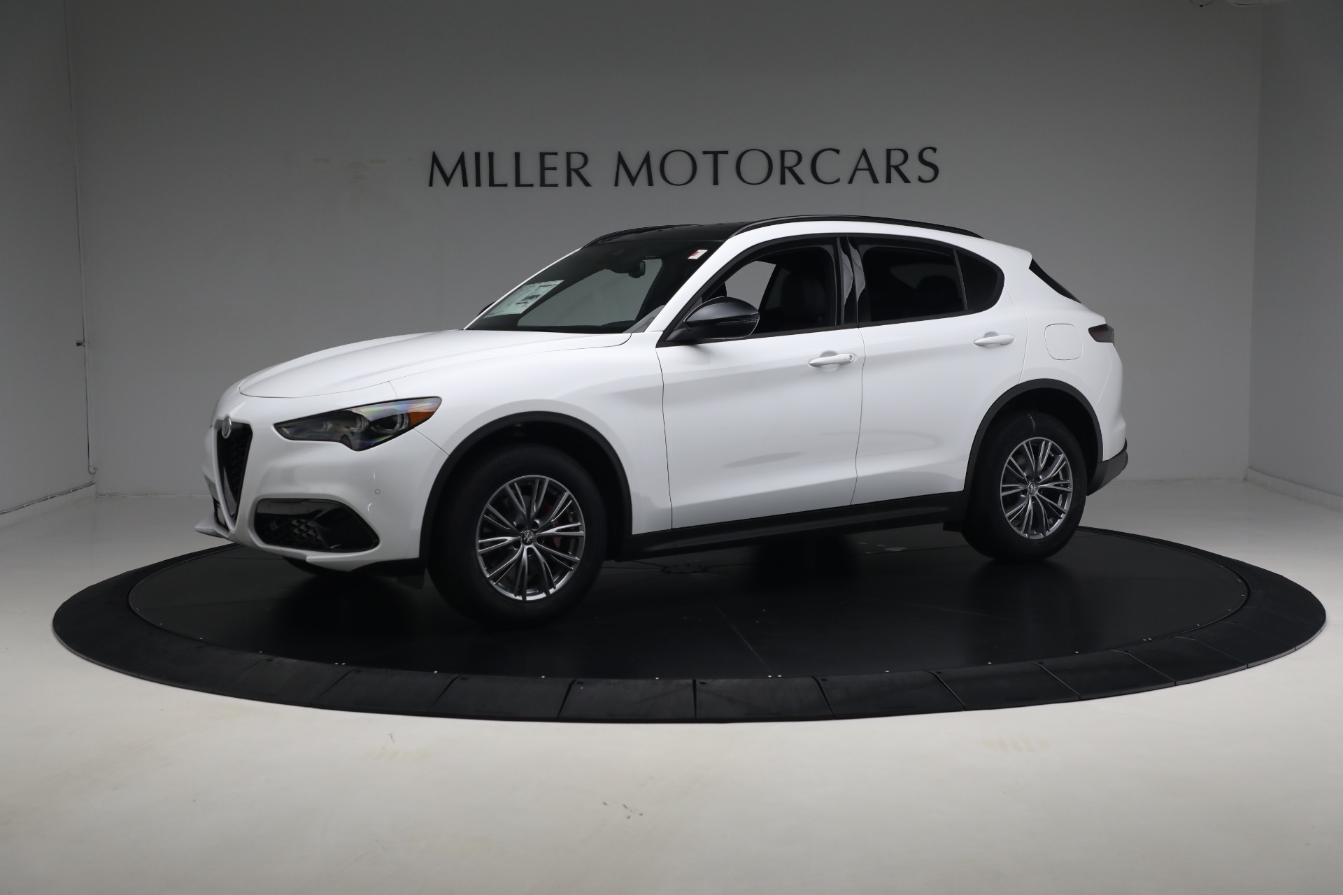 New-2024-Alfa-Romeo-Stelvio-Sprint