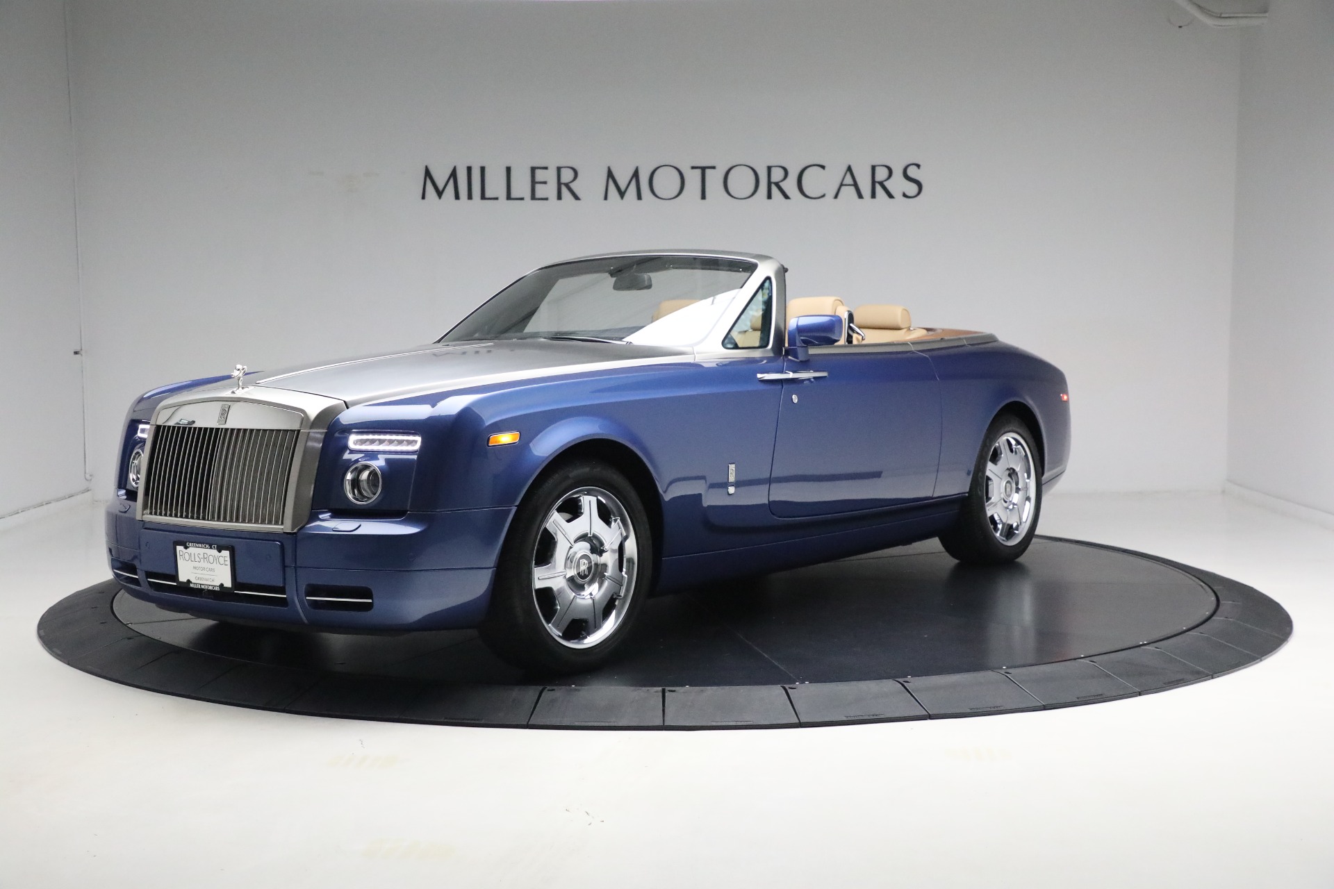 Used-2009-Rolls-Royce-Phantom-Drophead-Coupe