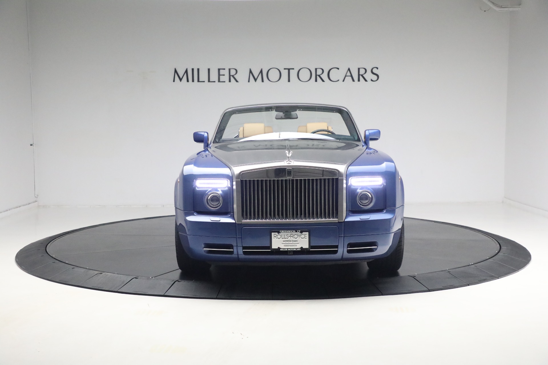 Used-2009-Rolls-Royce-Phantom-Drophead-Coupe