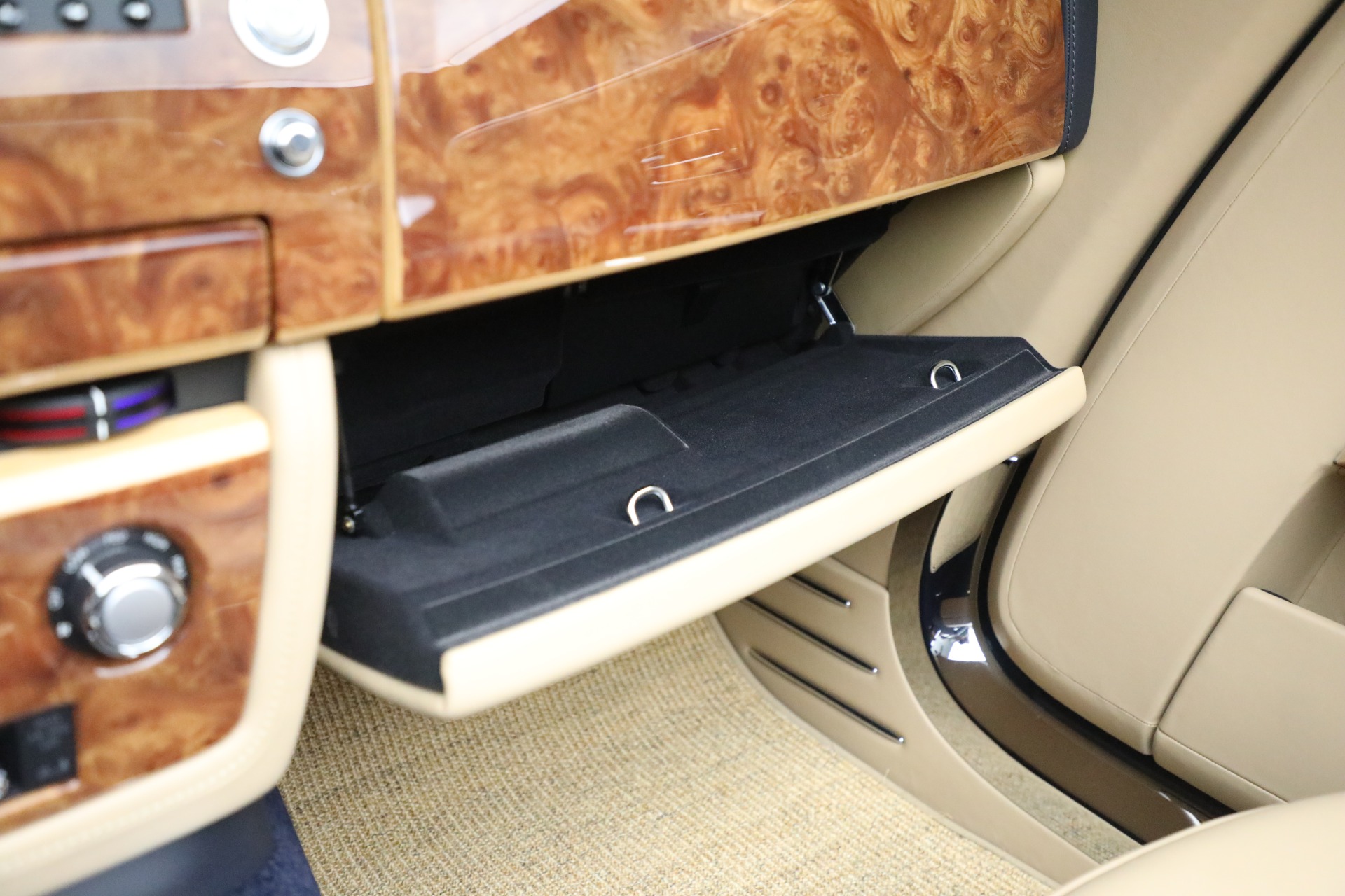 Used-2009-Rolls-Royce-Phantom-Drophead-Coupe