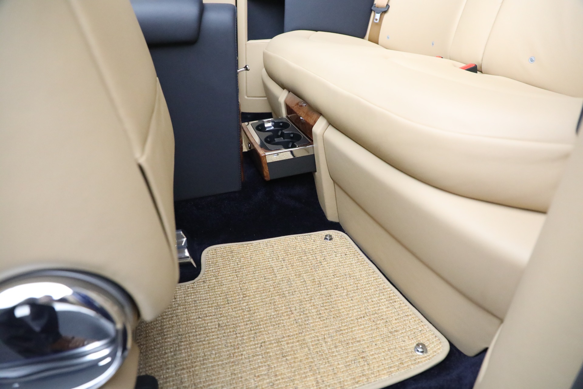 Used-2009-Rolls-Royce-Phantom-Drophead-Coupe