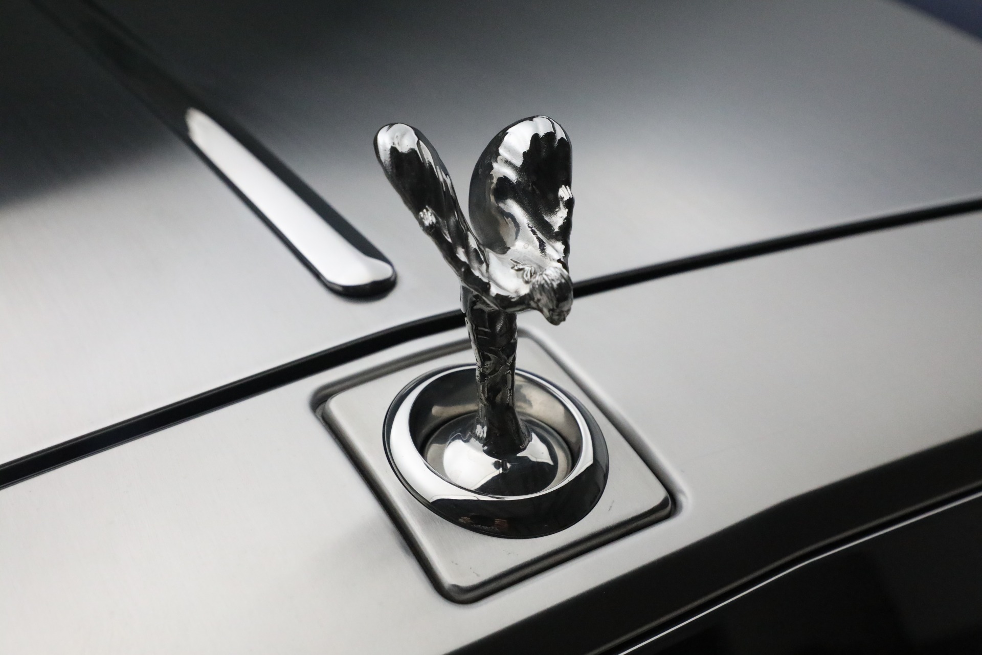 Used-2009-Rolls-Royce-Phantom-Drophead-Coupe