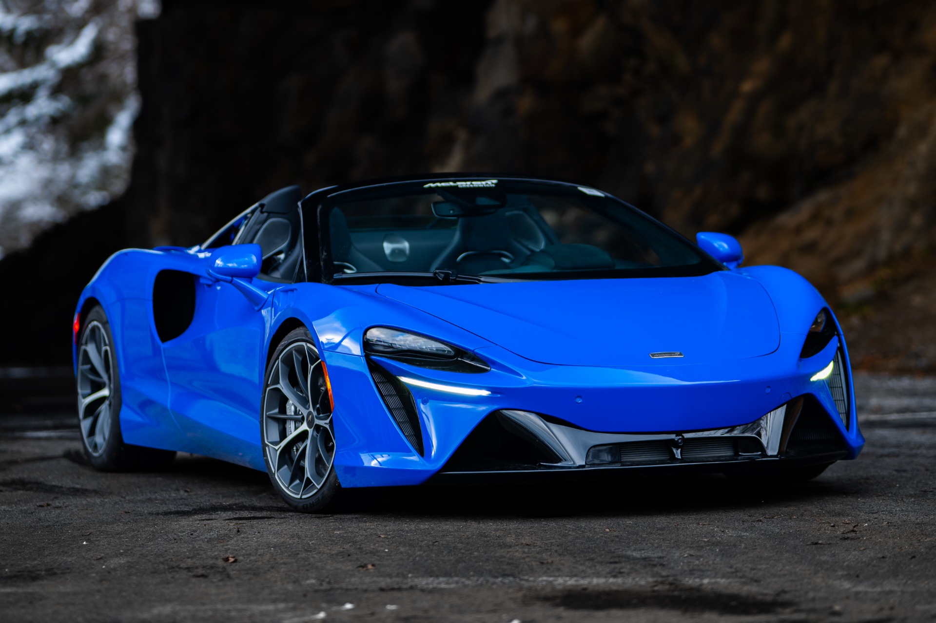 New-2025-McLaren-Artura-Spider-Performance