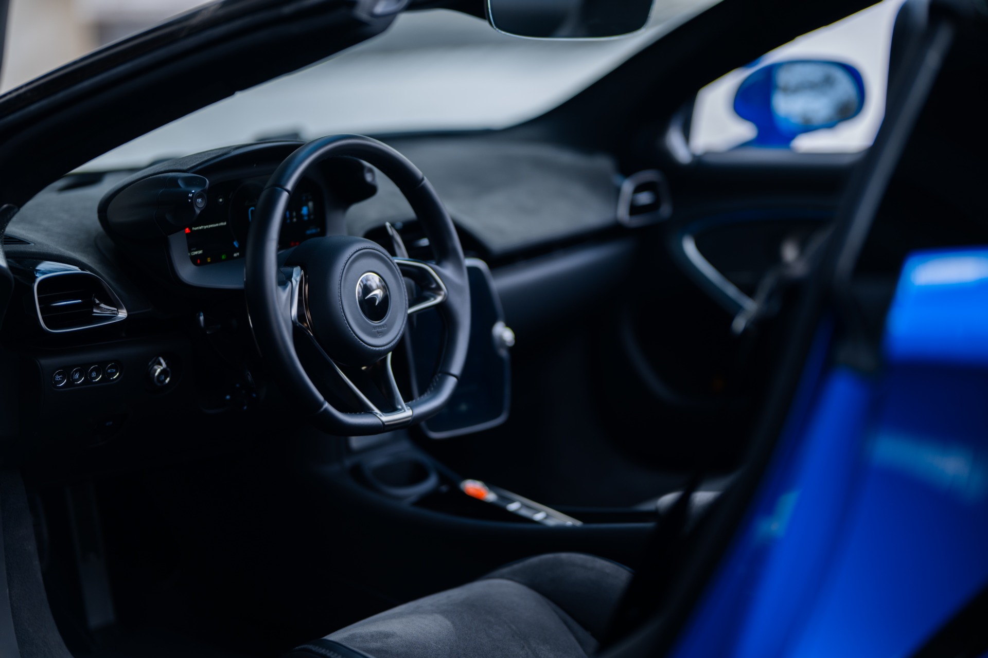 New-2025-McLaren-Artura-Spider-Performance