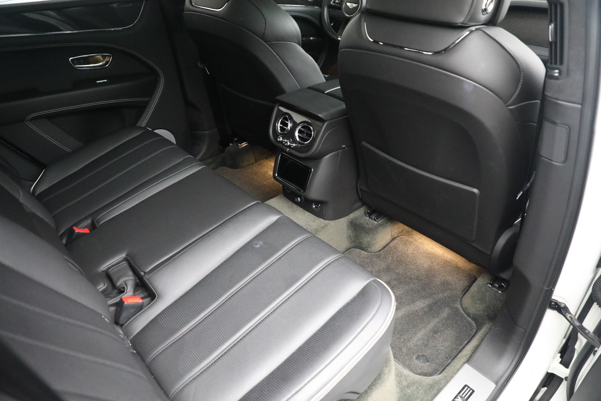 Used-2021-Bentley-Bentayga-V8