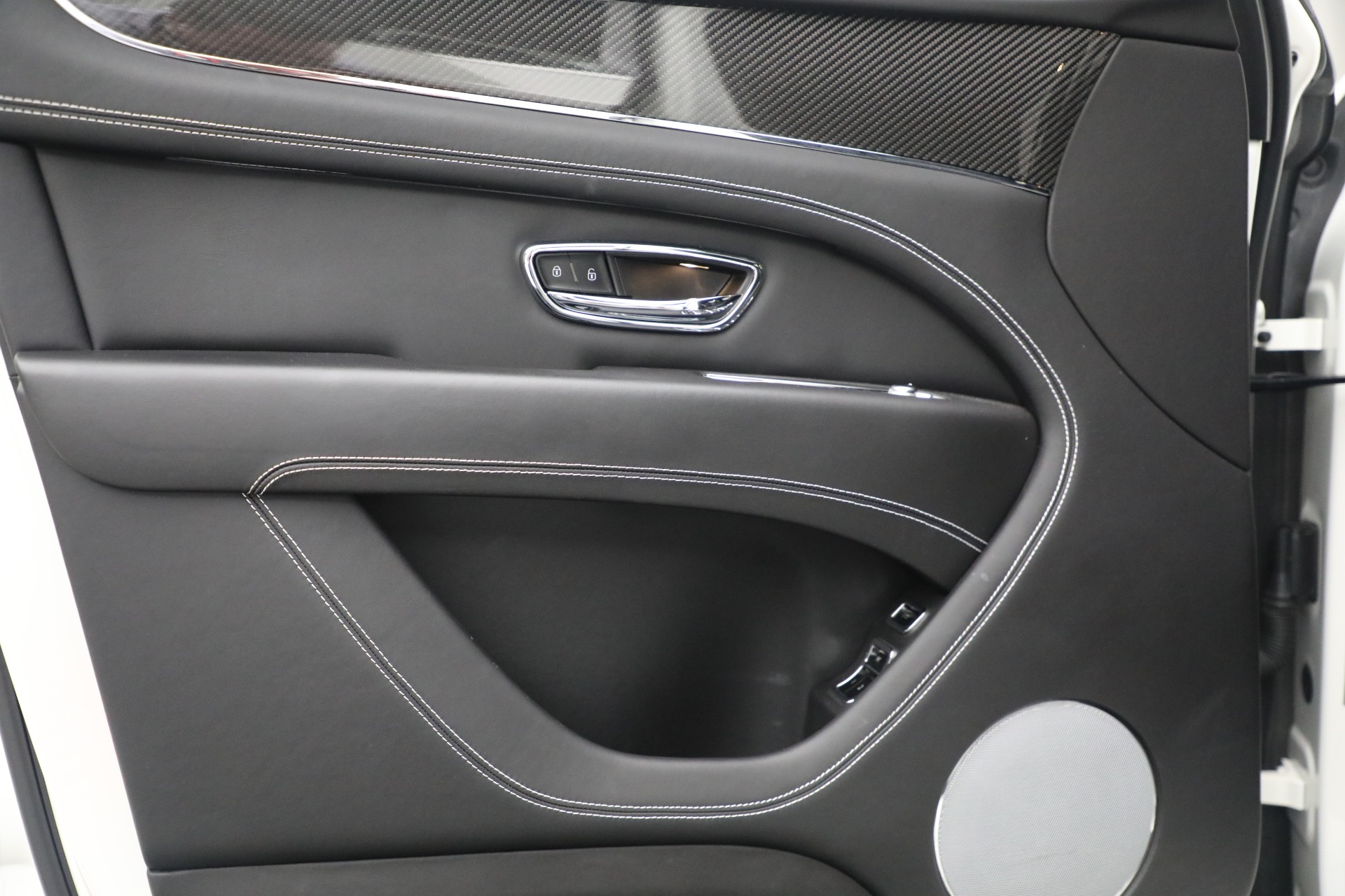 Used-2021-Bentley-Bentayga-V8