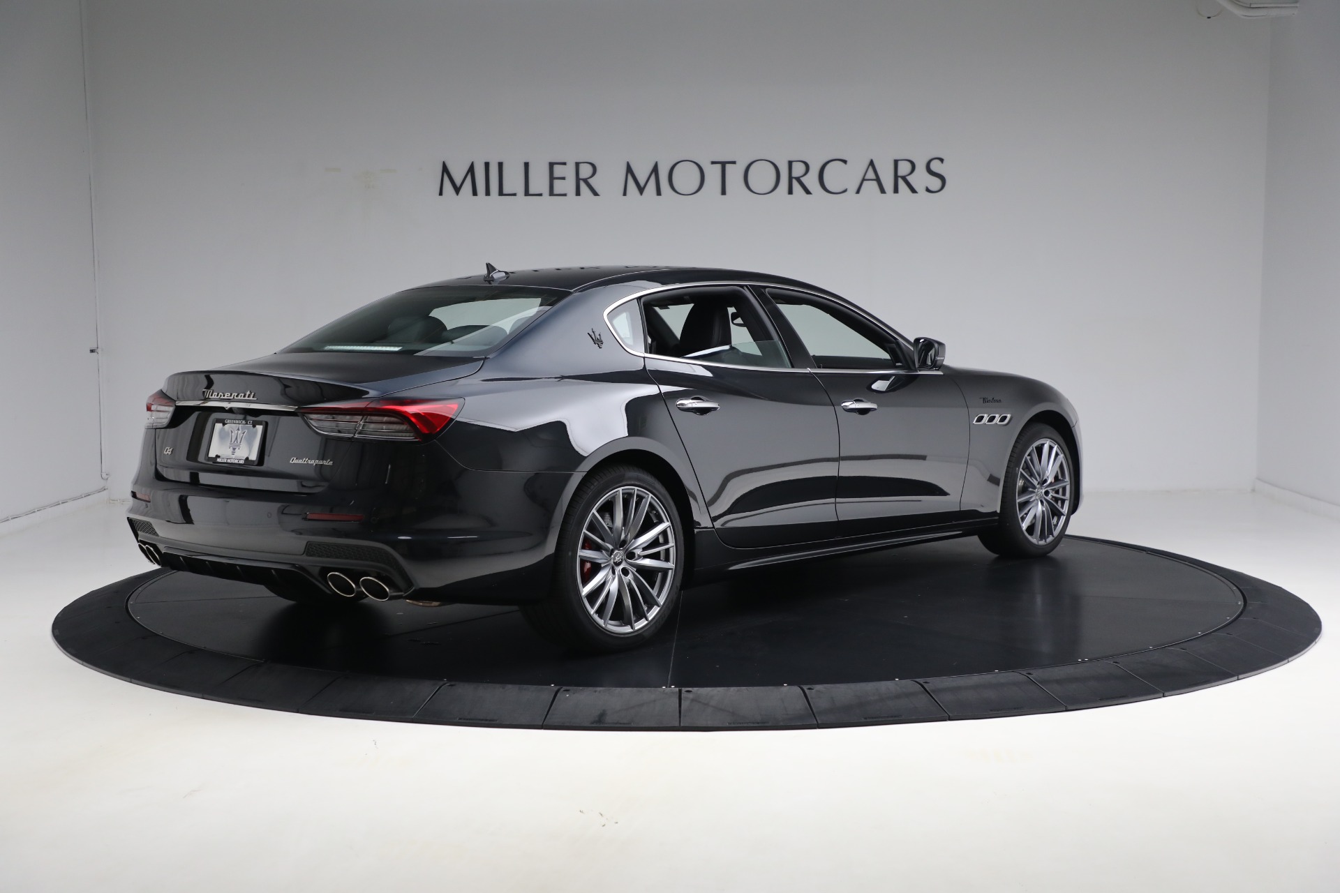 New-2024-Maserati-Quattroporte-Modena-Ultima-Q4