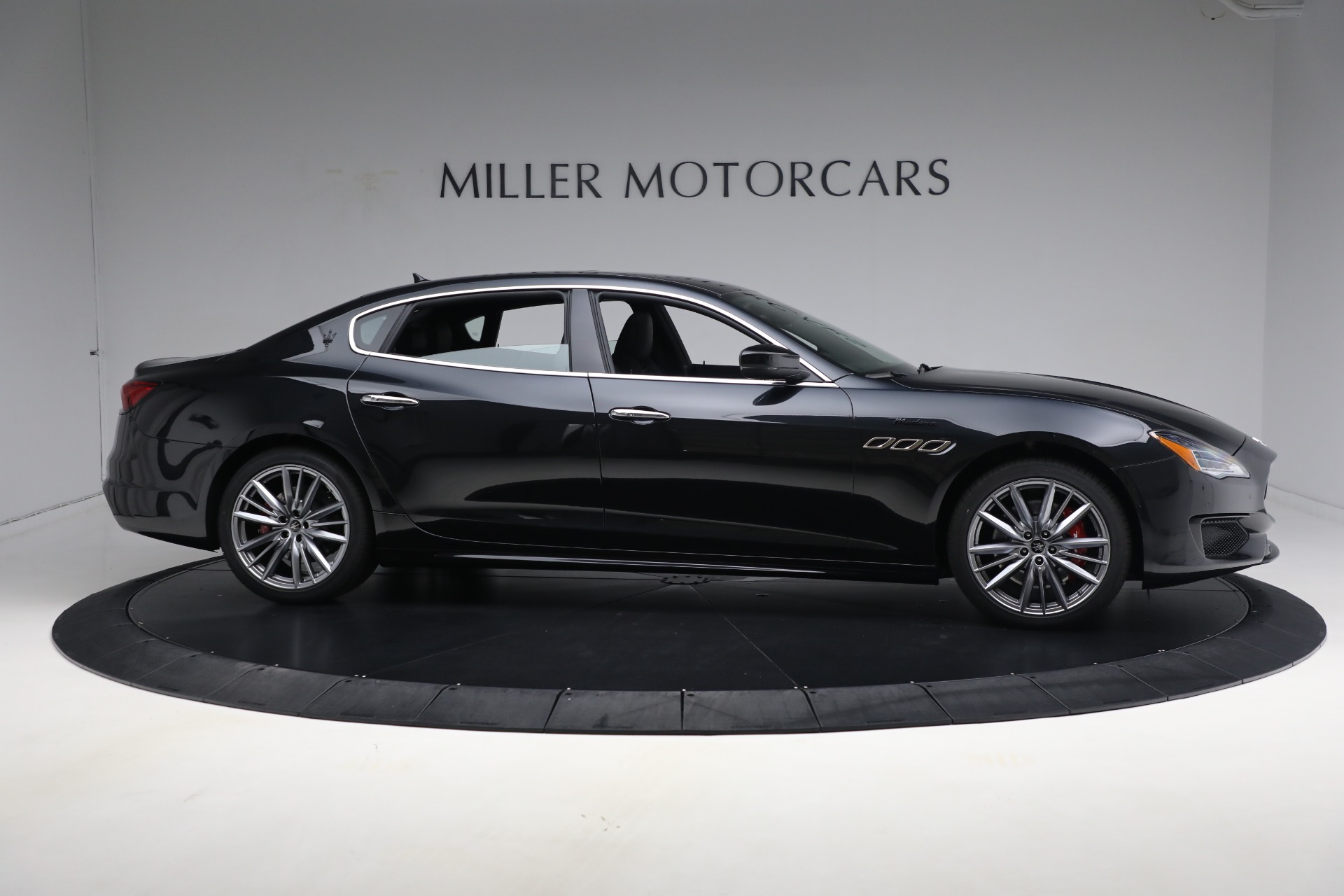 New-2024-Maserati-Quattroporte-Modena-Ultima-Q4