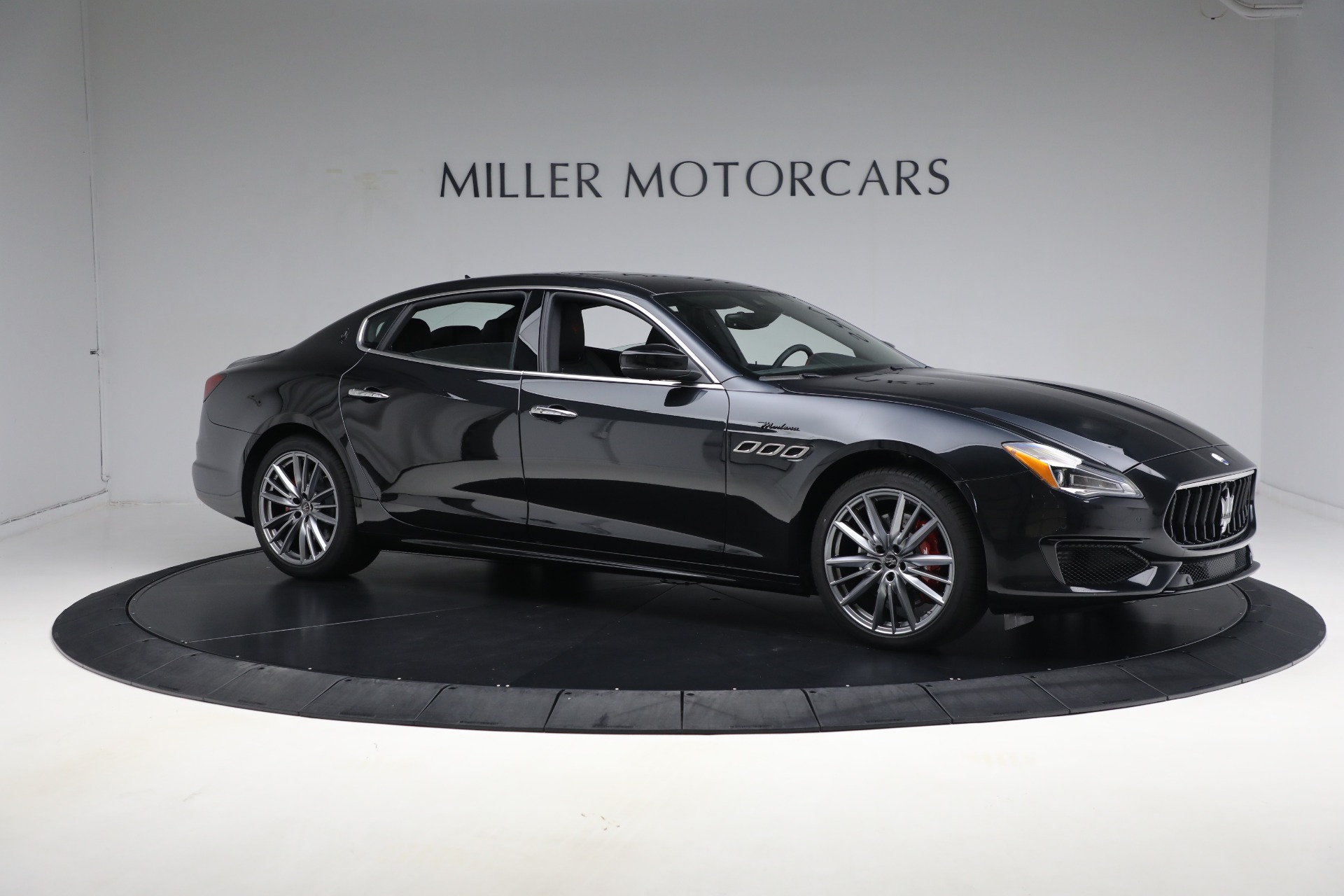 New-2024-Maserati-Quattroporte-Modena-Ultima-Q4