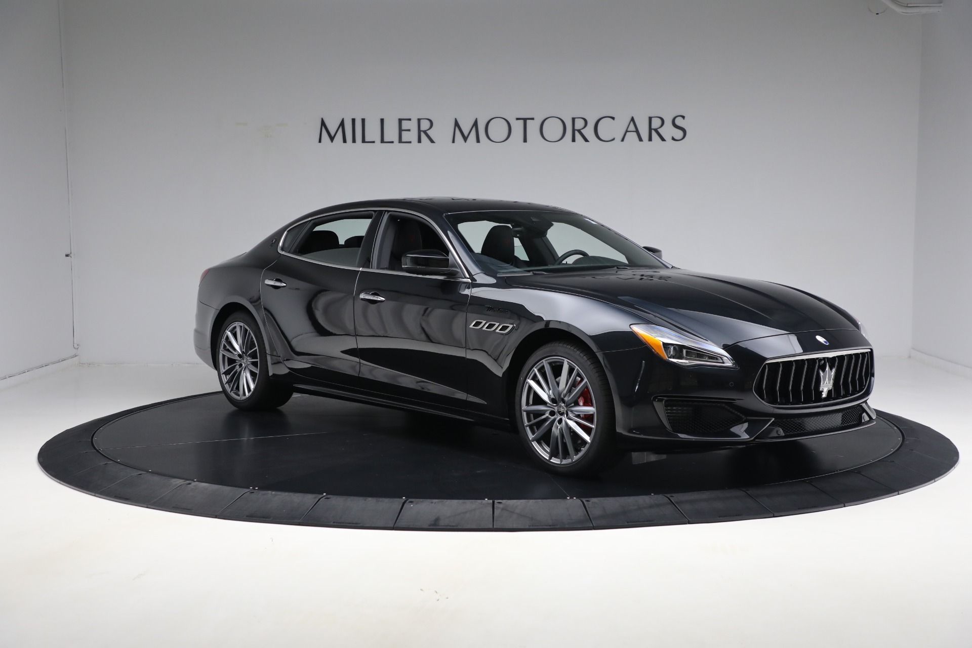 New-2024-Maserati-Quattroporte-Modena-Ultima-Q4