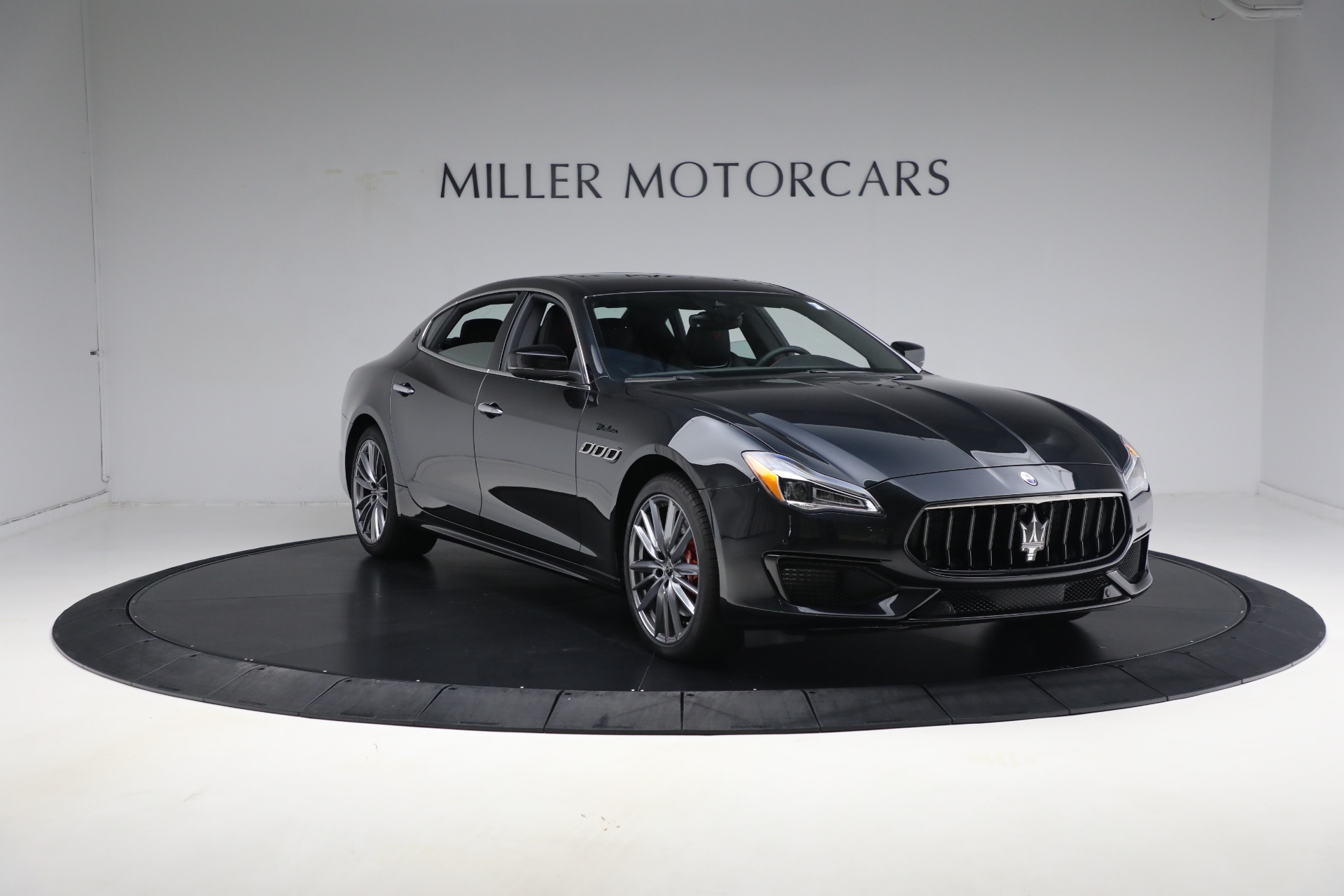 New-2024-Maserati-Quattroporte-Modena-Ultima-Q4