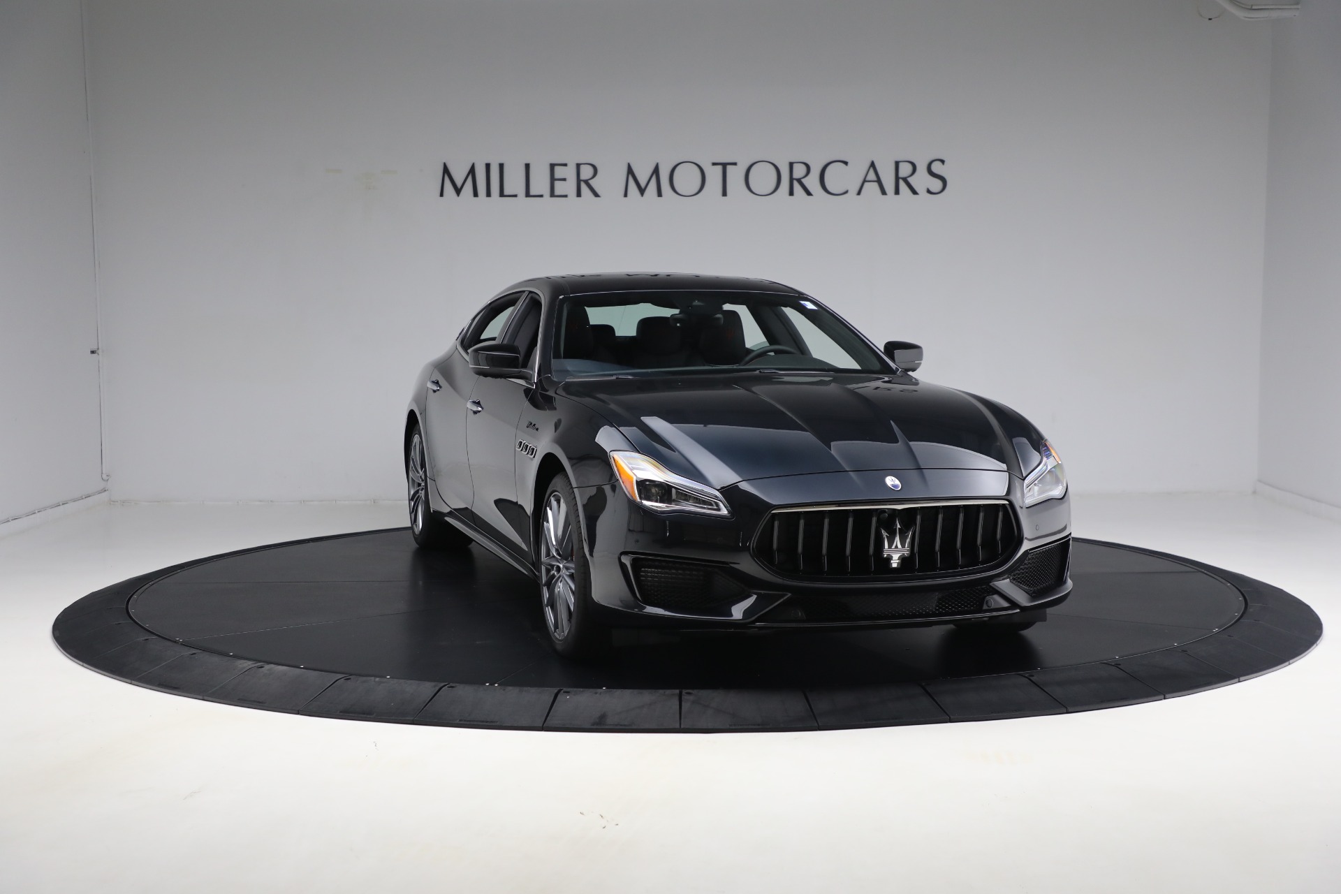 New-2024-Maserati-Quattroporte-Modena-Ultima-Q4