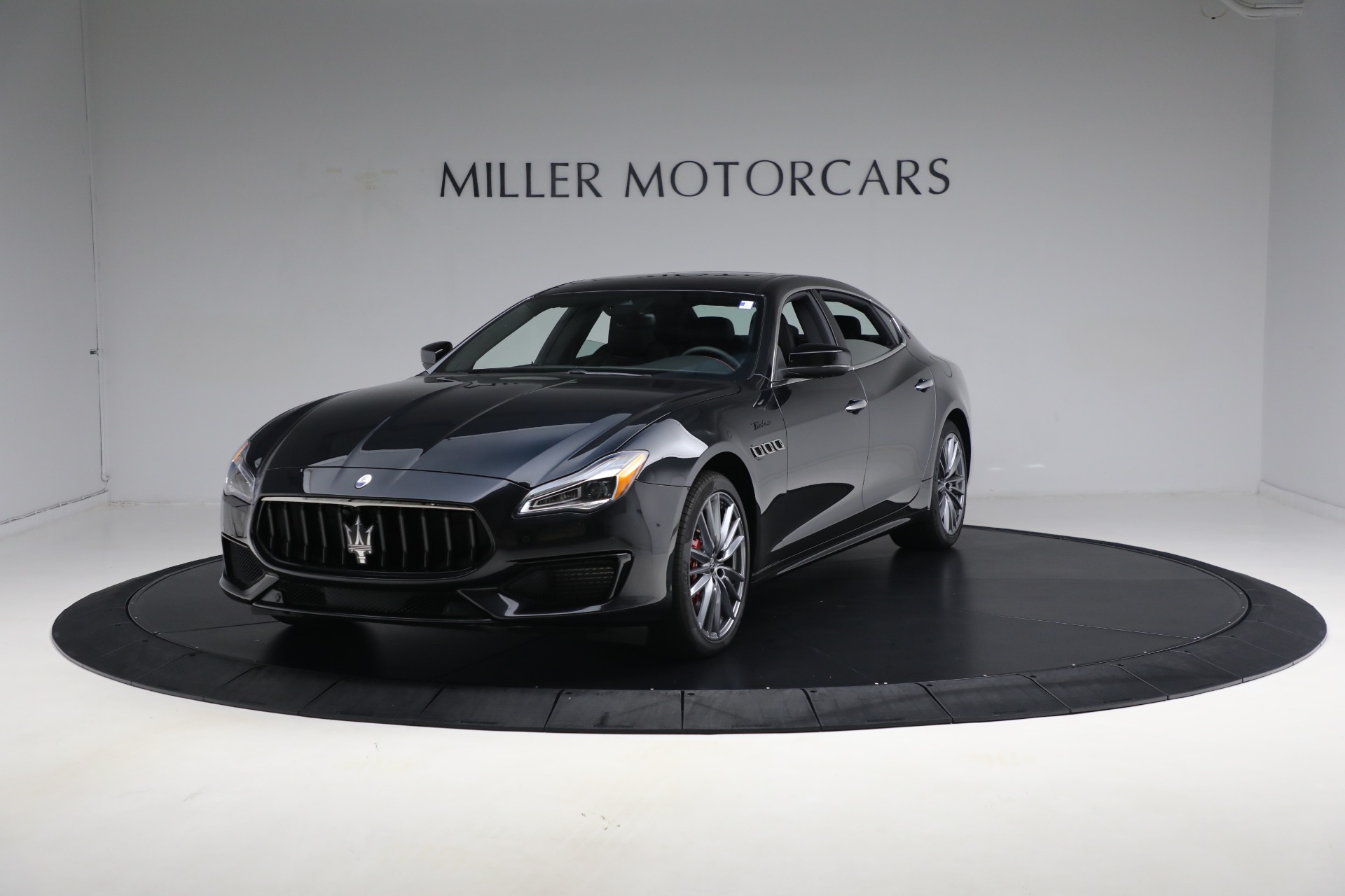 New-2024-Maserati-Quattroporte-Modena-Ultima-Q4