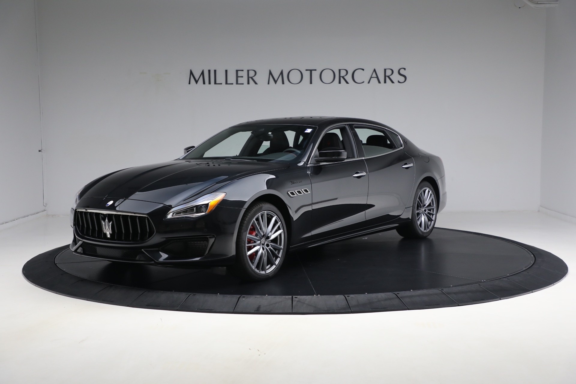 New-2024-Maserati-Quattroporte-Modena-Ultima-Q4