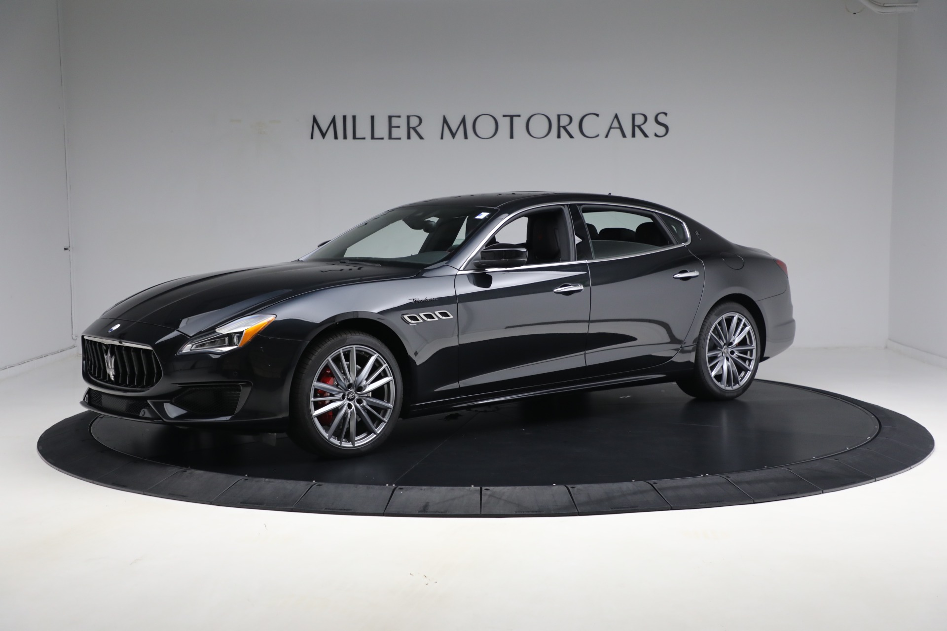New-2024-Maserati-Quattroporte-Modena-Ultima-Q4