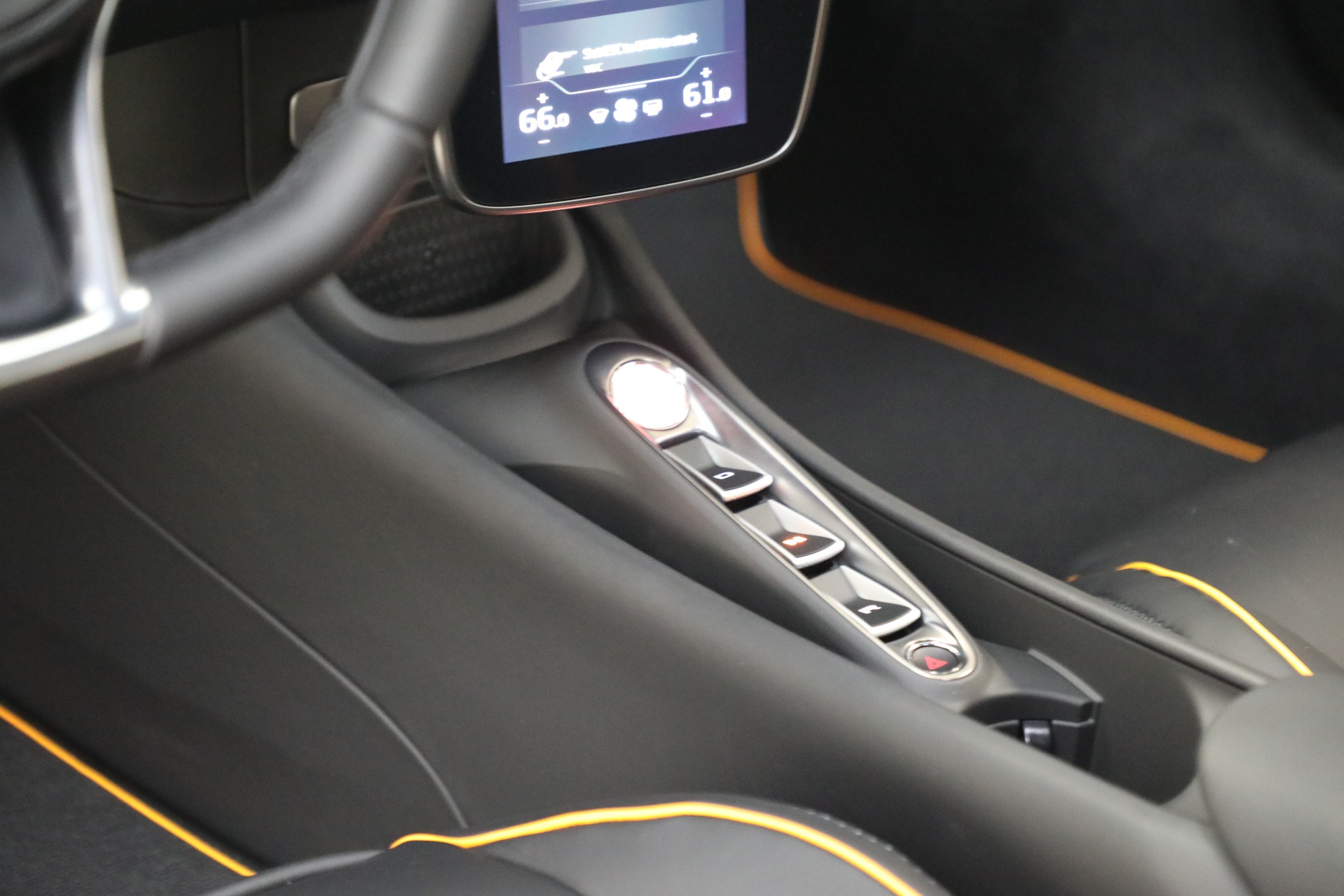 New-2025-McLaren-Artura-TechLux