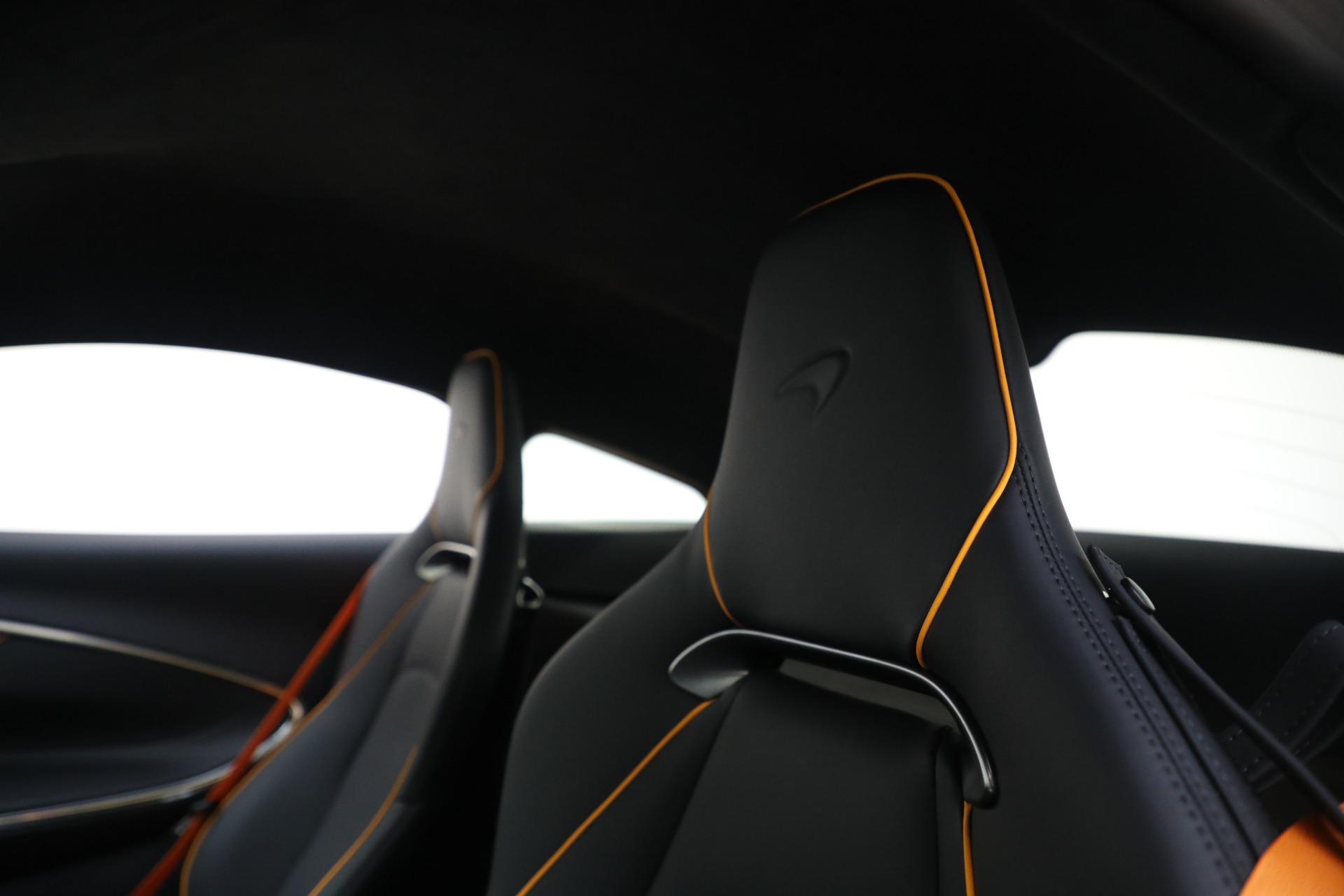 New-2025-McLaren-Artura-TechLux