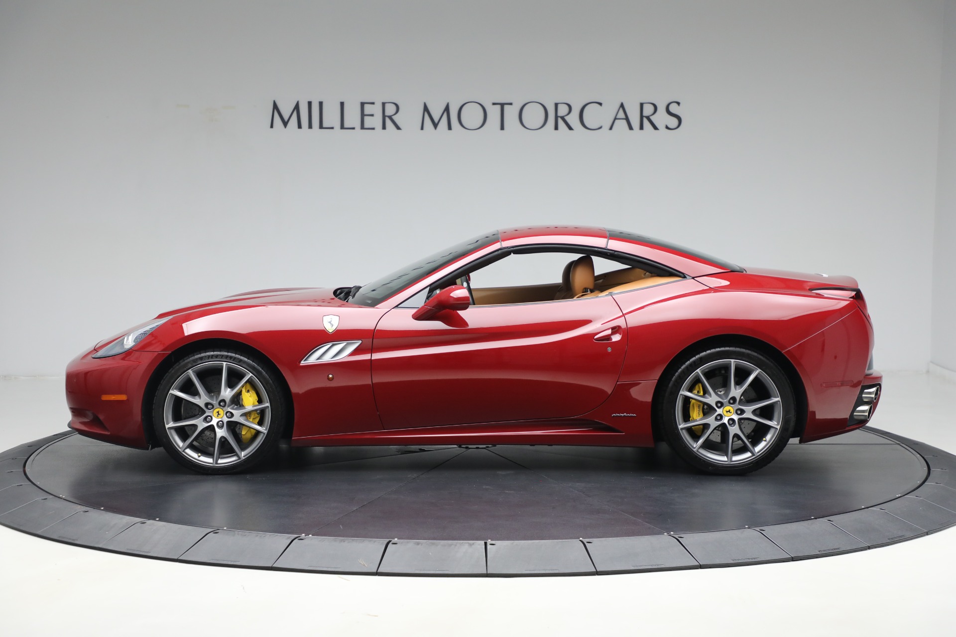 Used-2013-Ferrari-California