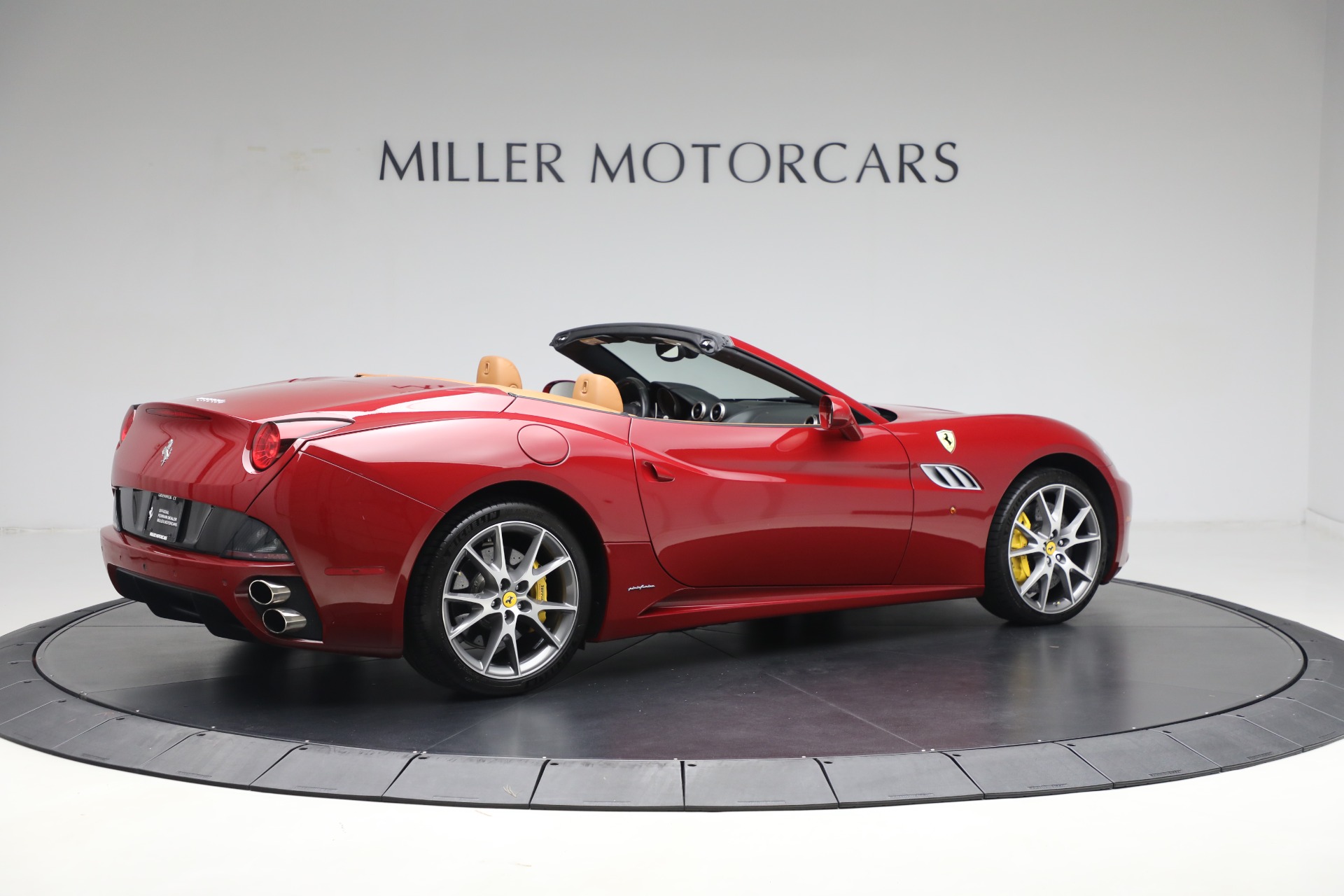 Used-2013-Ferrari-California
