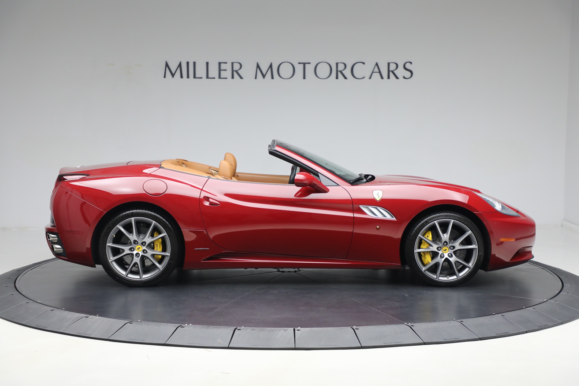Used-2013-Ferrari-California