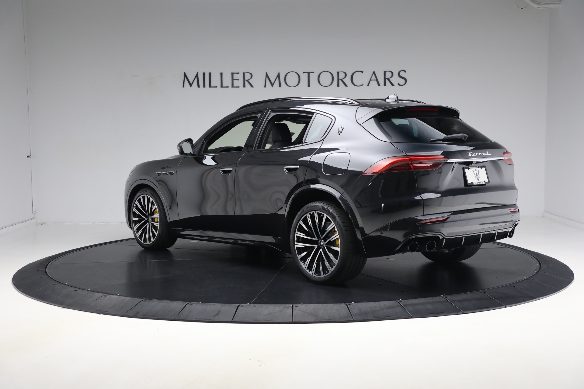 Used-2023-Maserati-Grecale-Modena