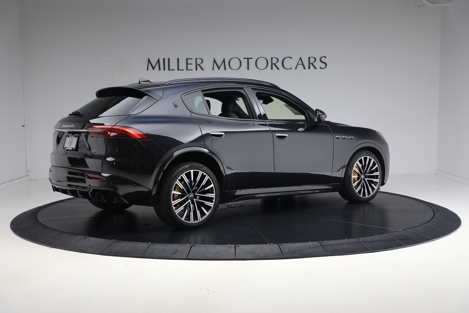 Used-2023-Maserati-Grecale-Modena