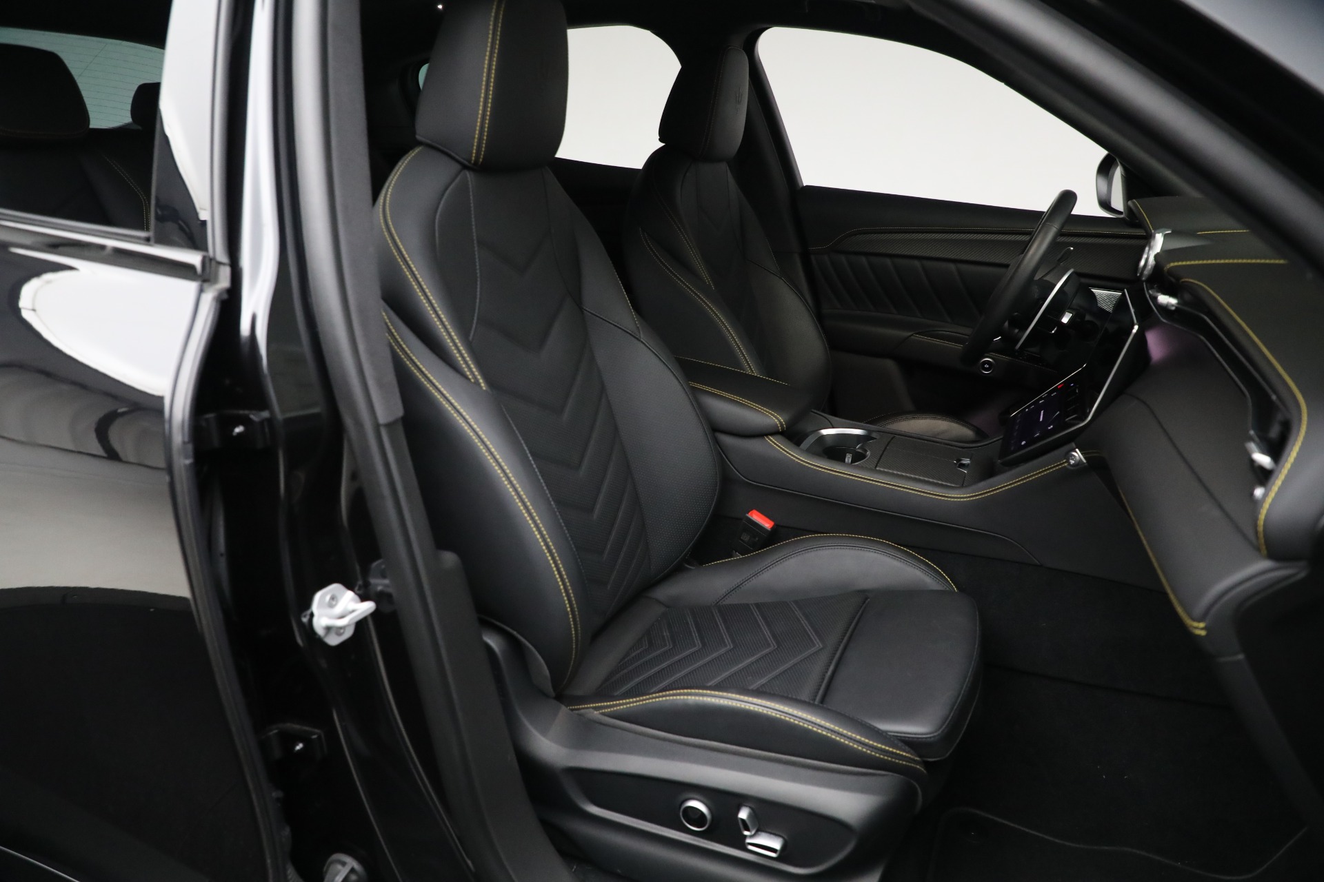 Used-2023-Maserati-Grecale-Modena