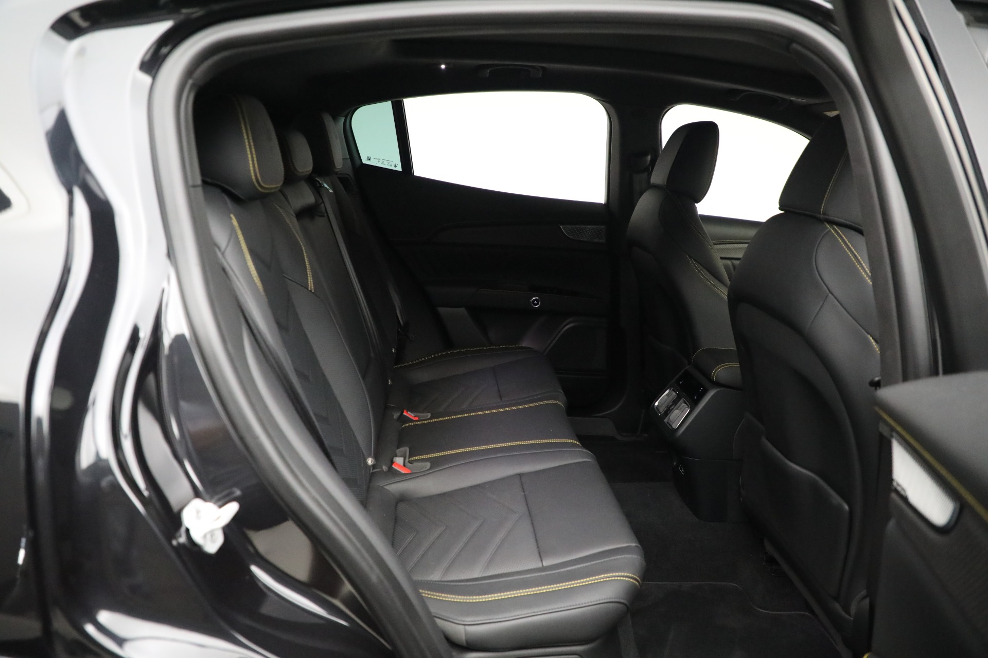 Used-2023-Maserati-Grecale-Modena