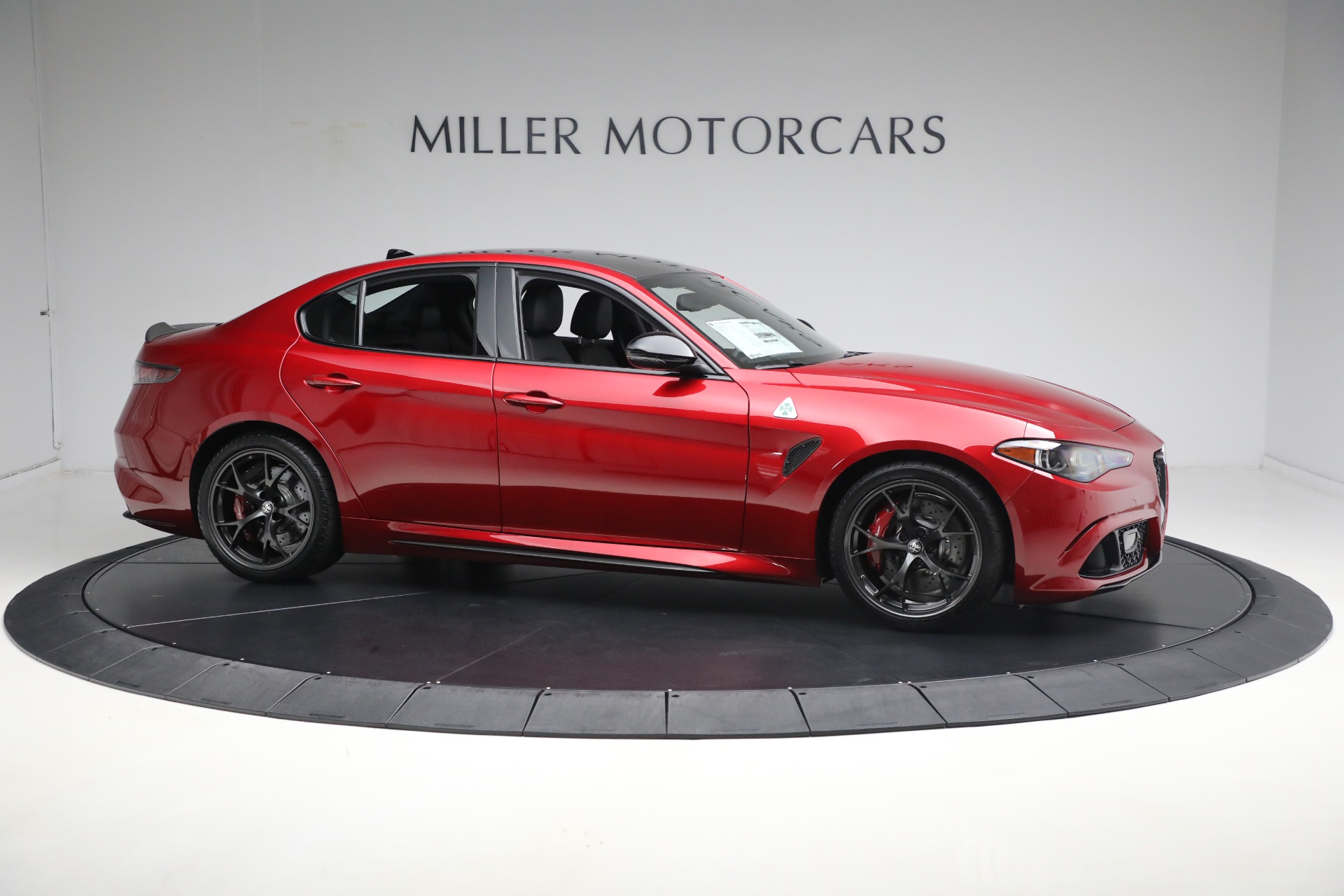 New-2024-Alfa-Romeo-Giulia-Quadrifoglio