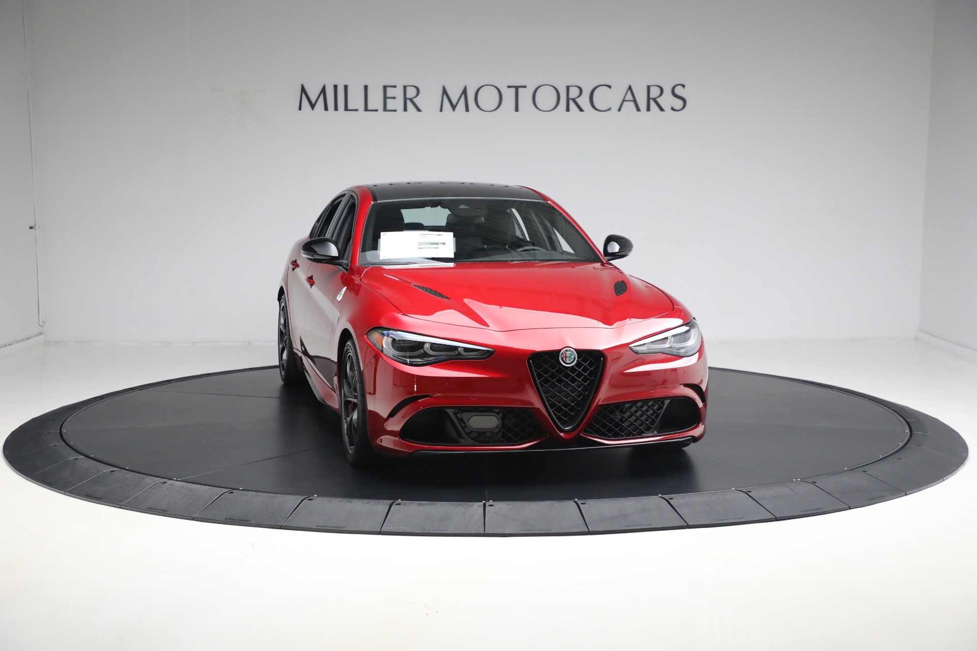 New-2024-Alfa-Romeo-Giulia-Quadrifoglio