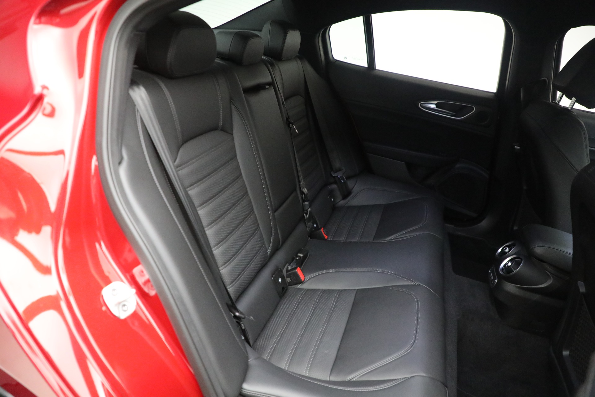 New-2024-Alfa-Romeo-Giulia-Quadrifoglio