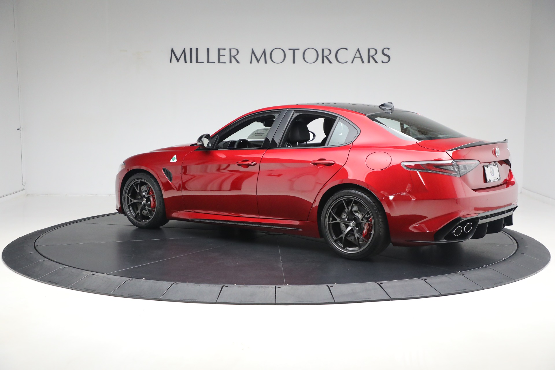 Used-2024-Alfa-Romeo-Giulia-Quadrifoglio