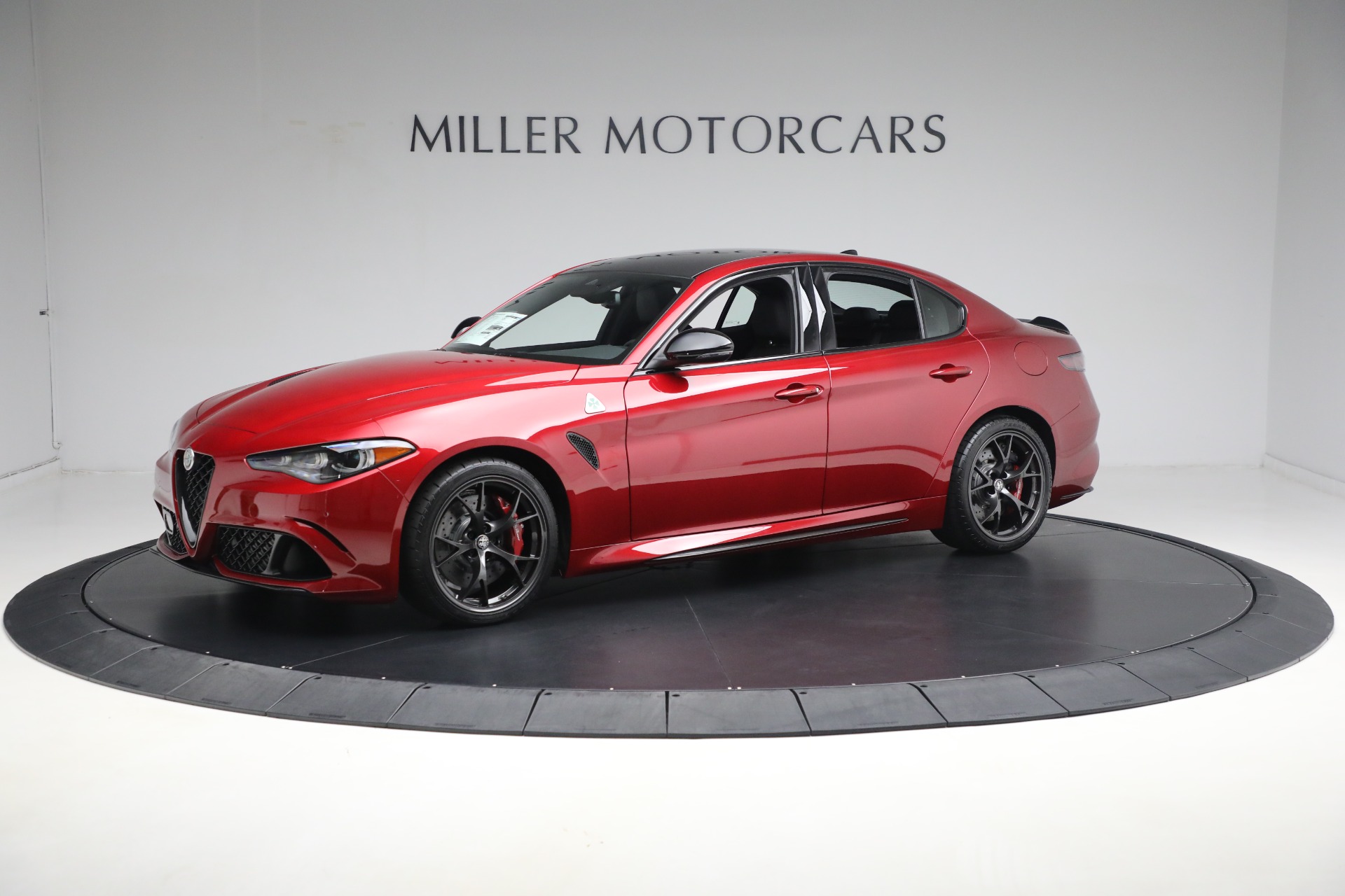 New-2024-Alfa-Romeo-Giulia-Quadrifoglio