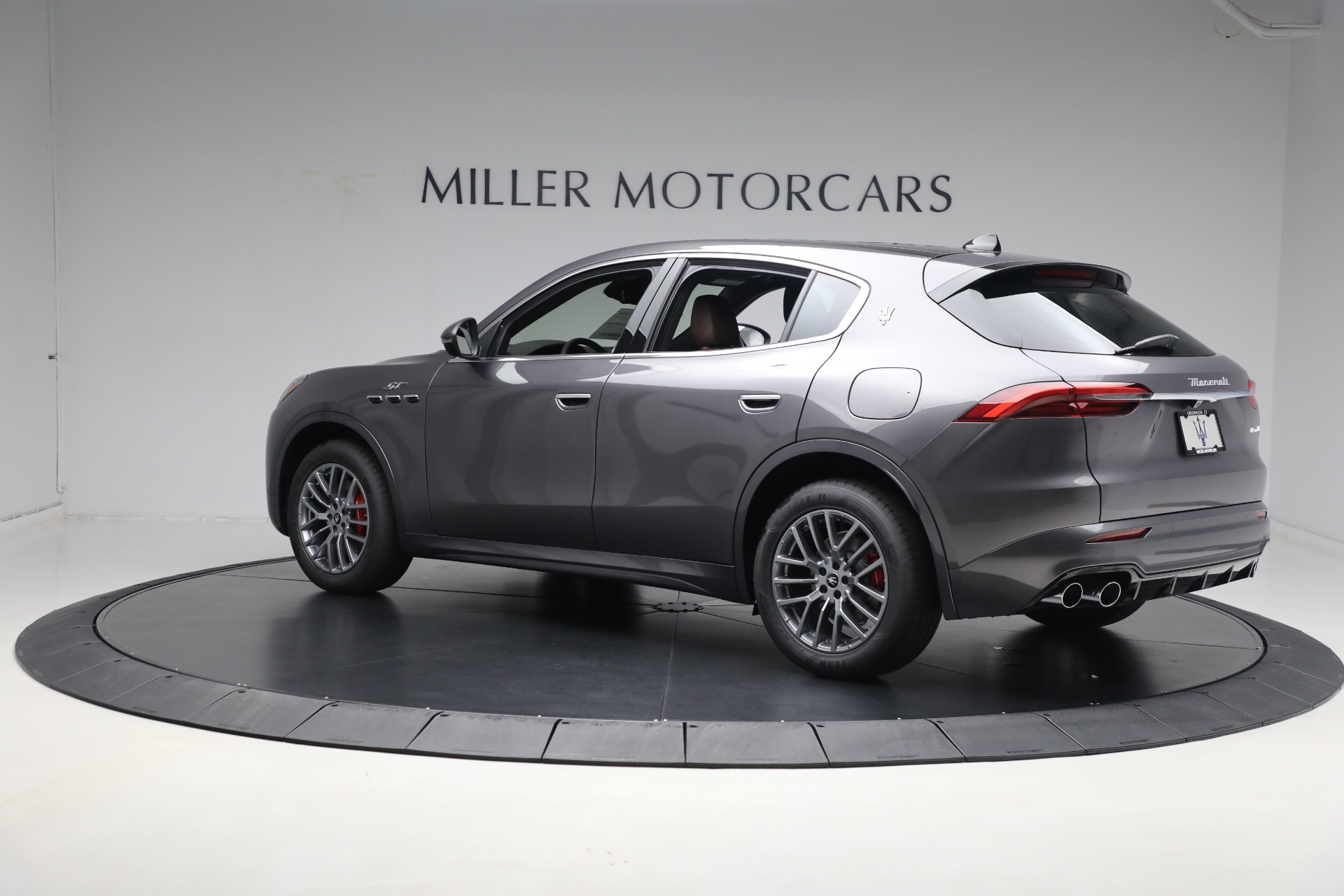 New-2024-Maserati-Grecale-GT