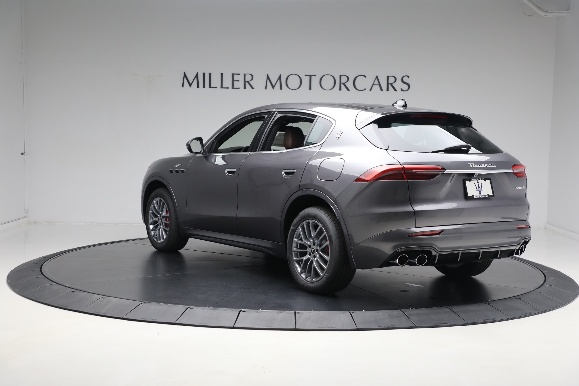 New-2024-Maserati-Grecale-GT