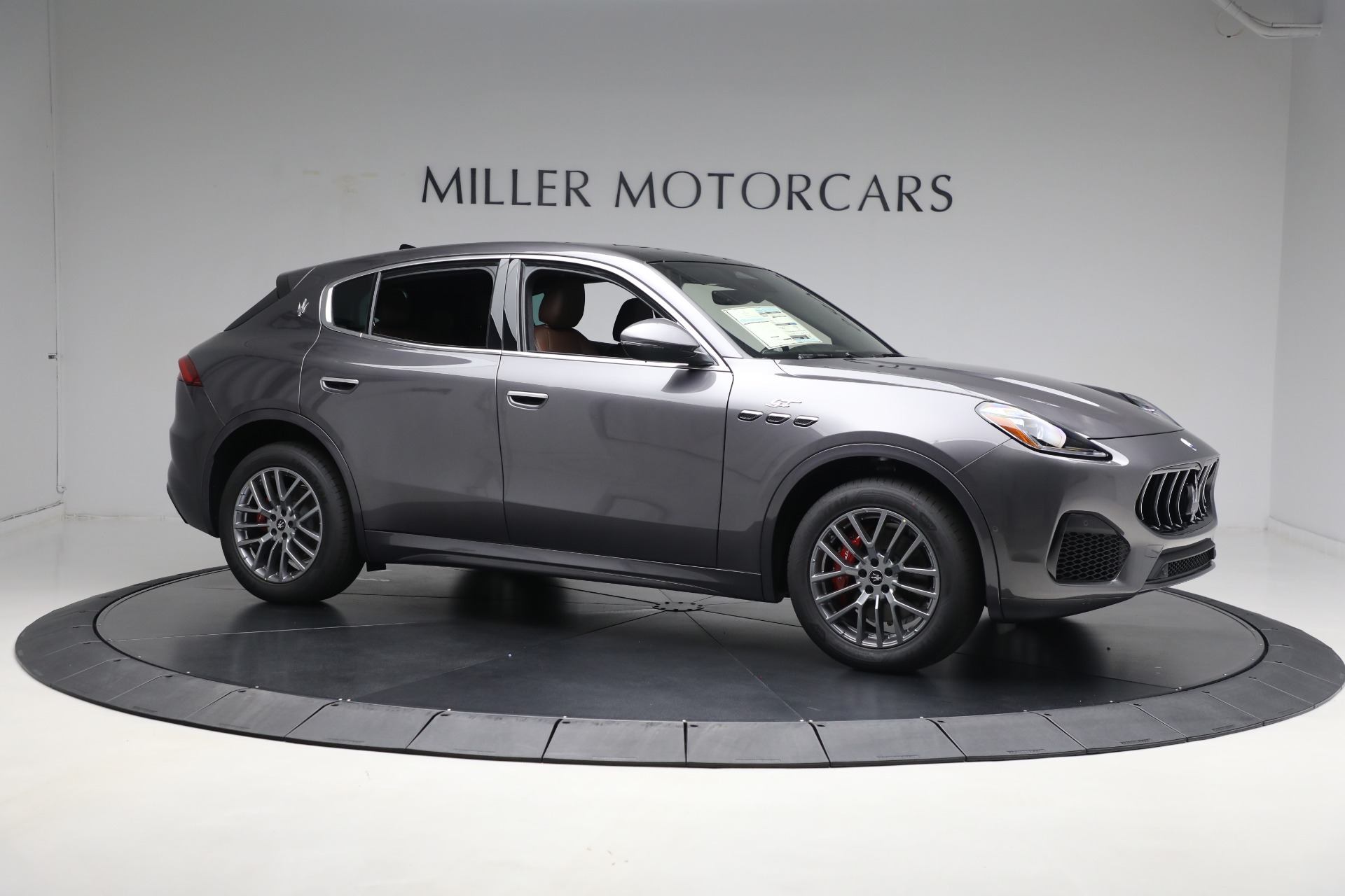 New-2024-Maserati-Grecale-GT