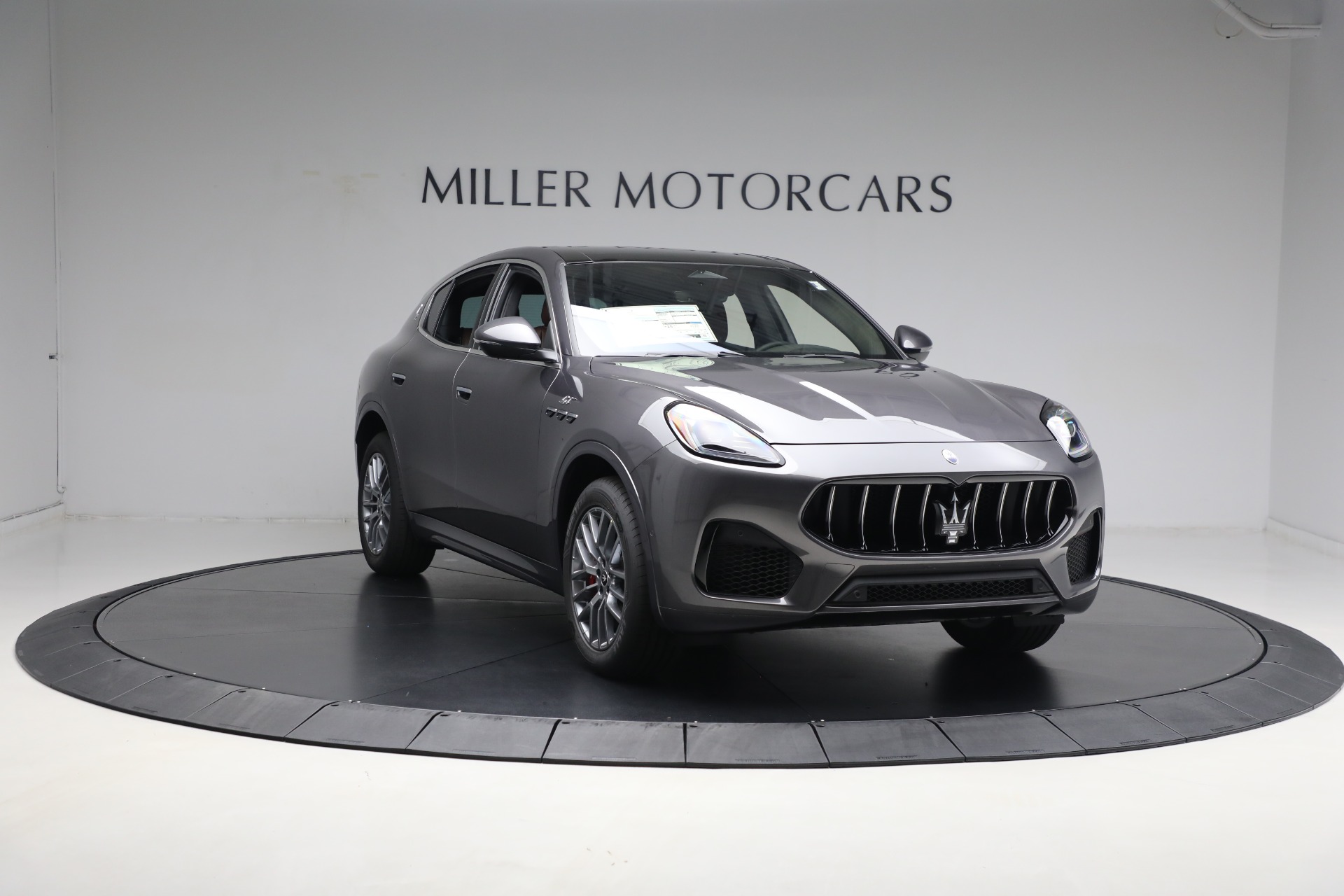 New-2024-Maserati-Grecale-GT