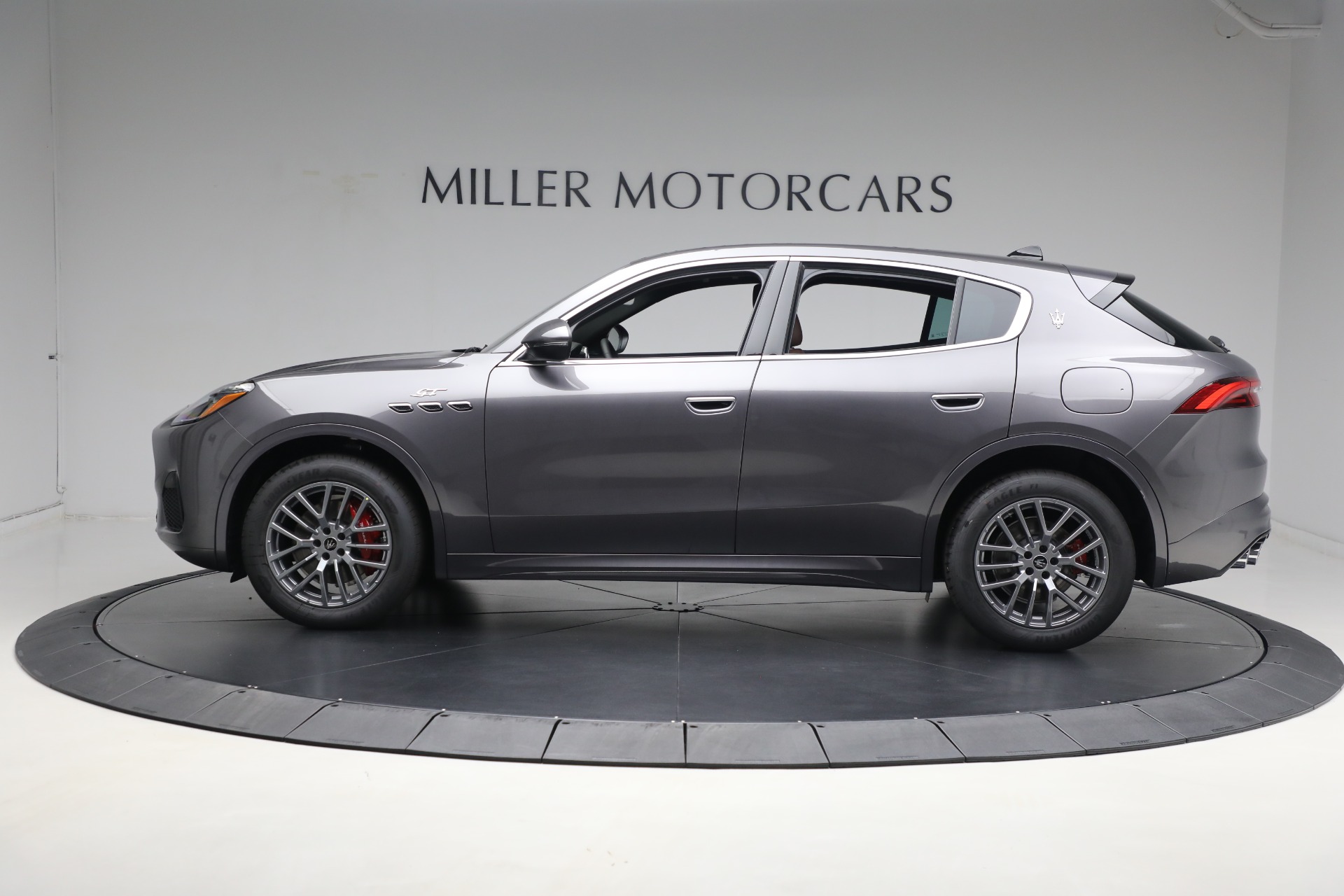 New-2024-Maserati-Grecale-GT