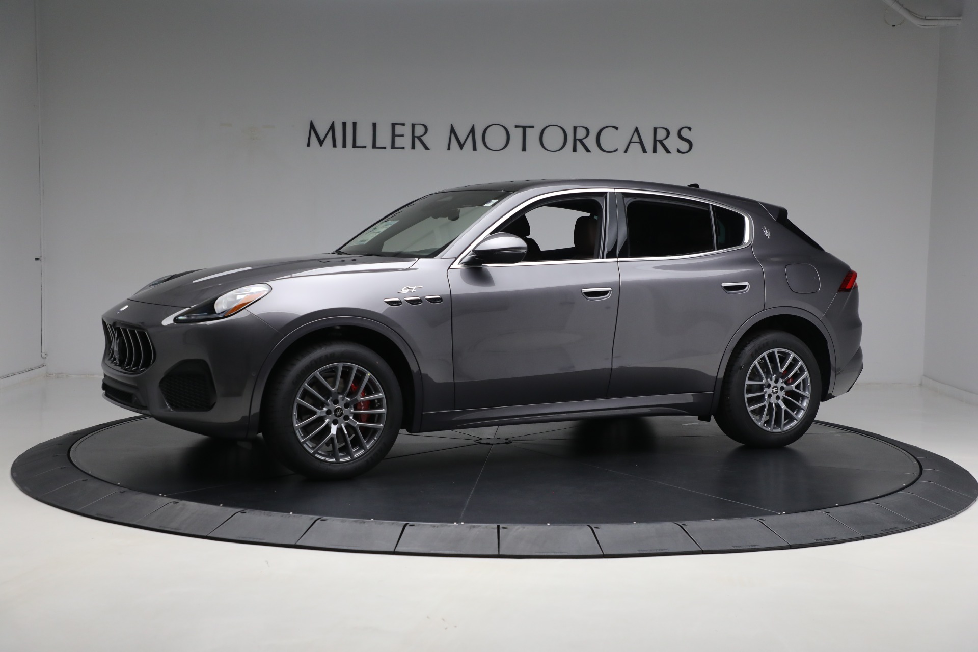 New-2024-Maserati-Grecale-GT